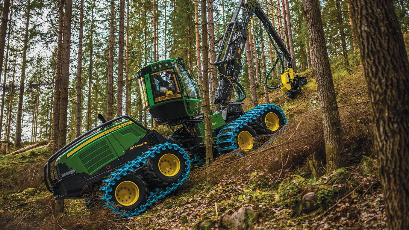 1170G Wheeled Harvester