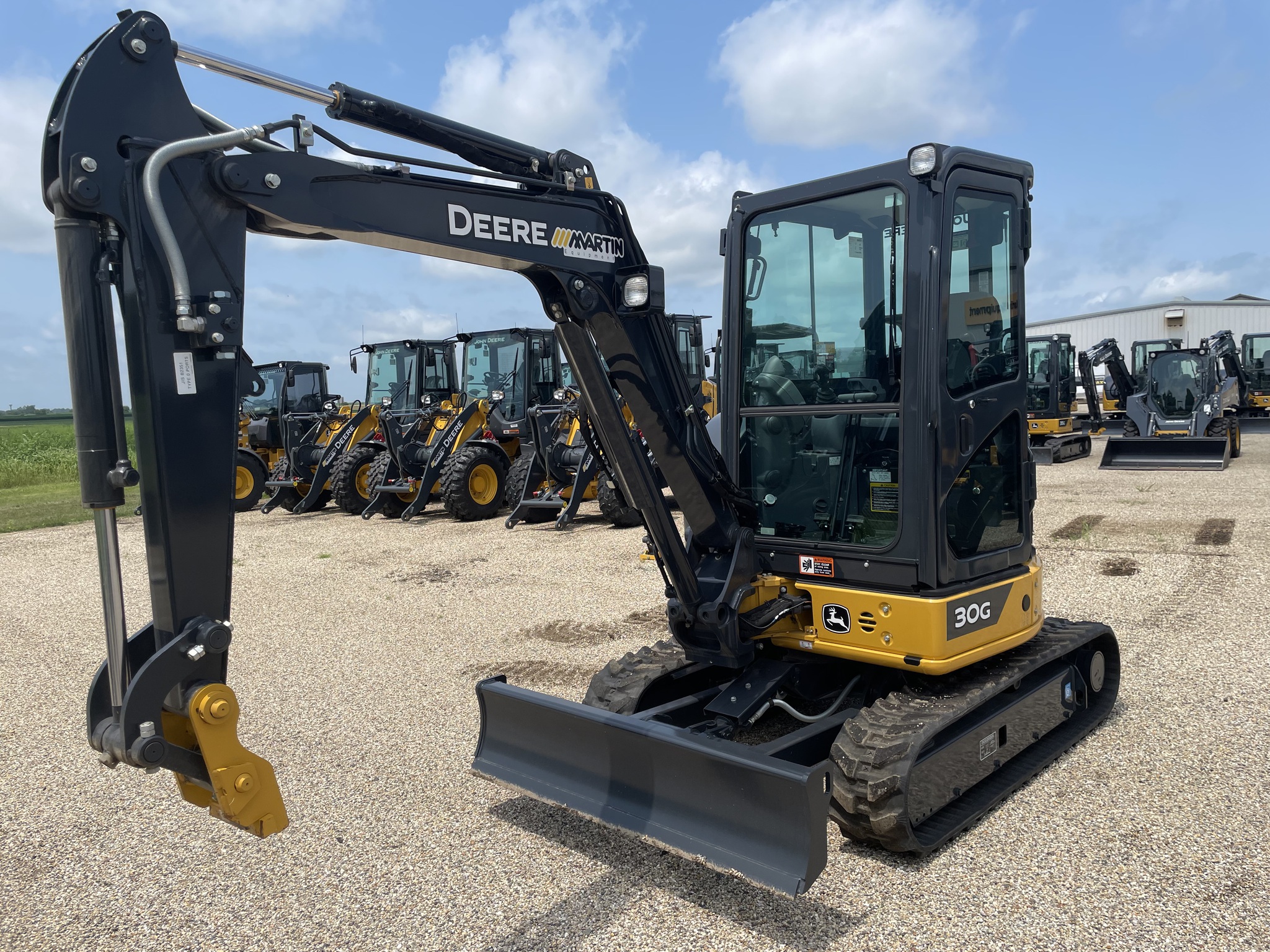 2023 John Deere 30G Image 2