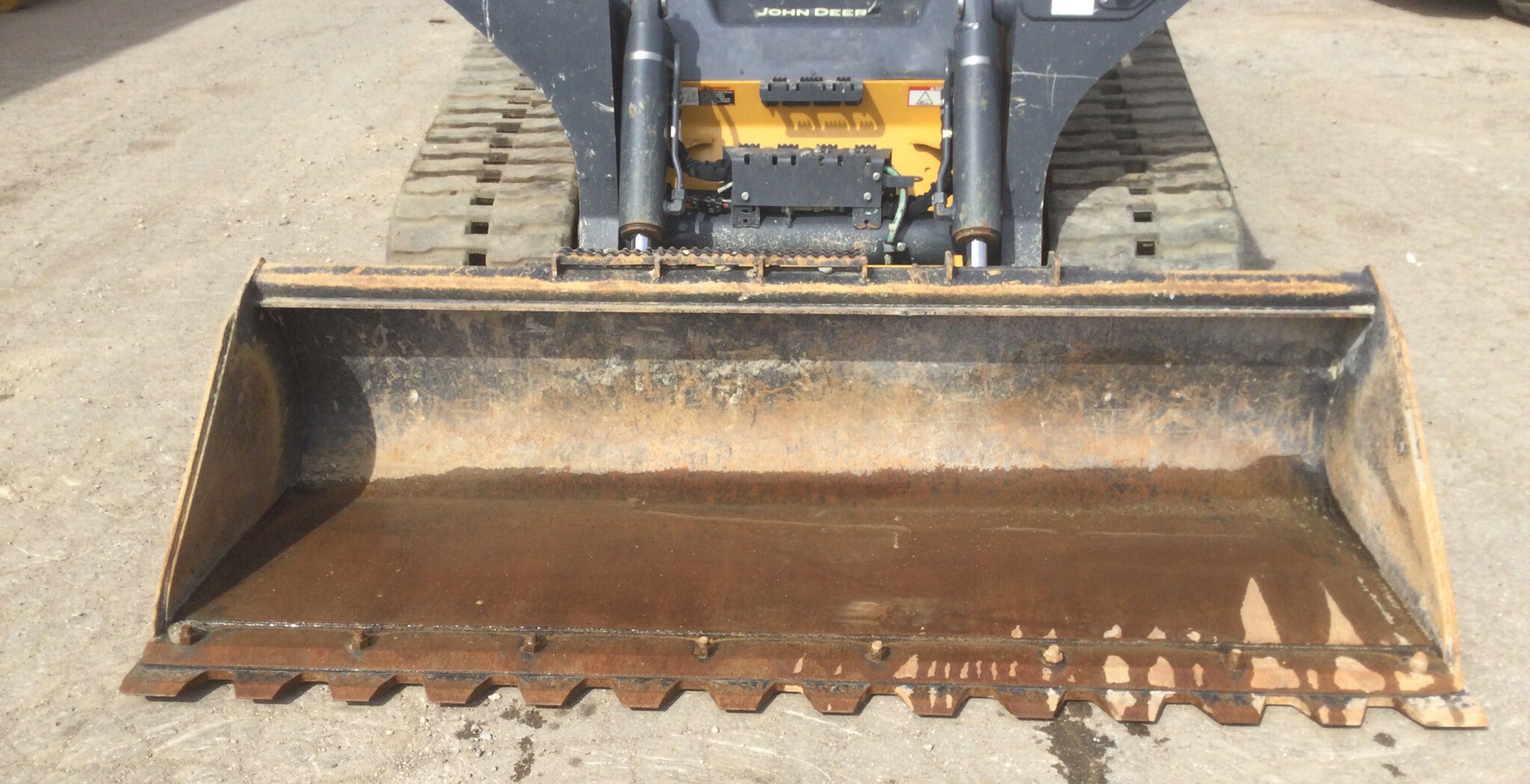 2023 John Deere 333G Image 9
