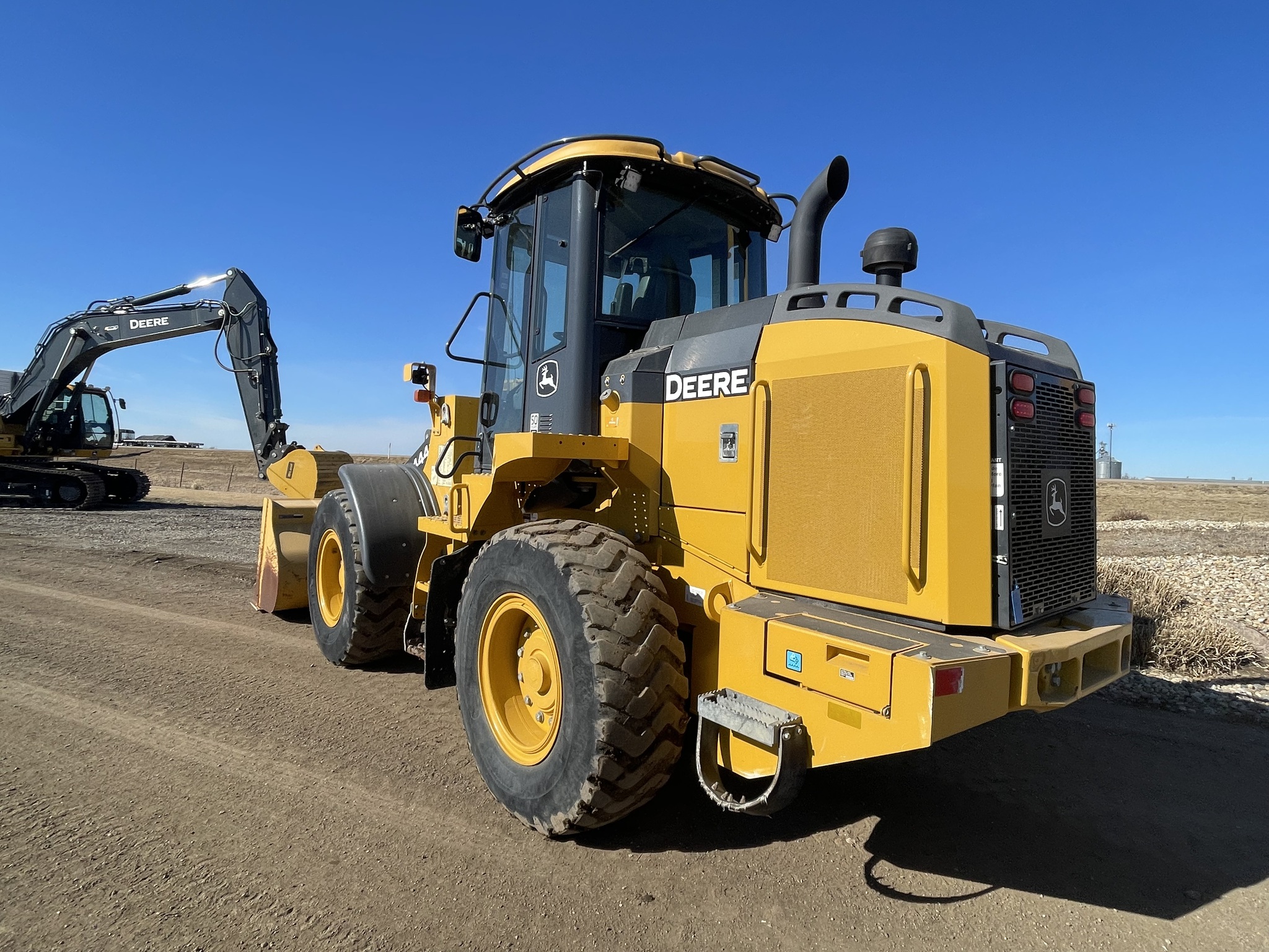 2019 John Deere 444K Image 6