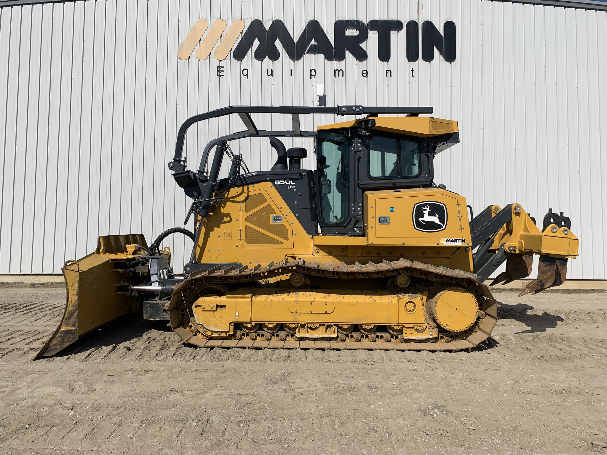 2022 John Deere 850L Image 1