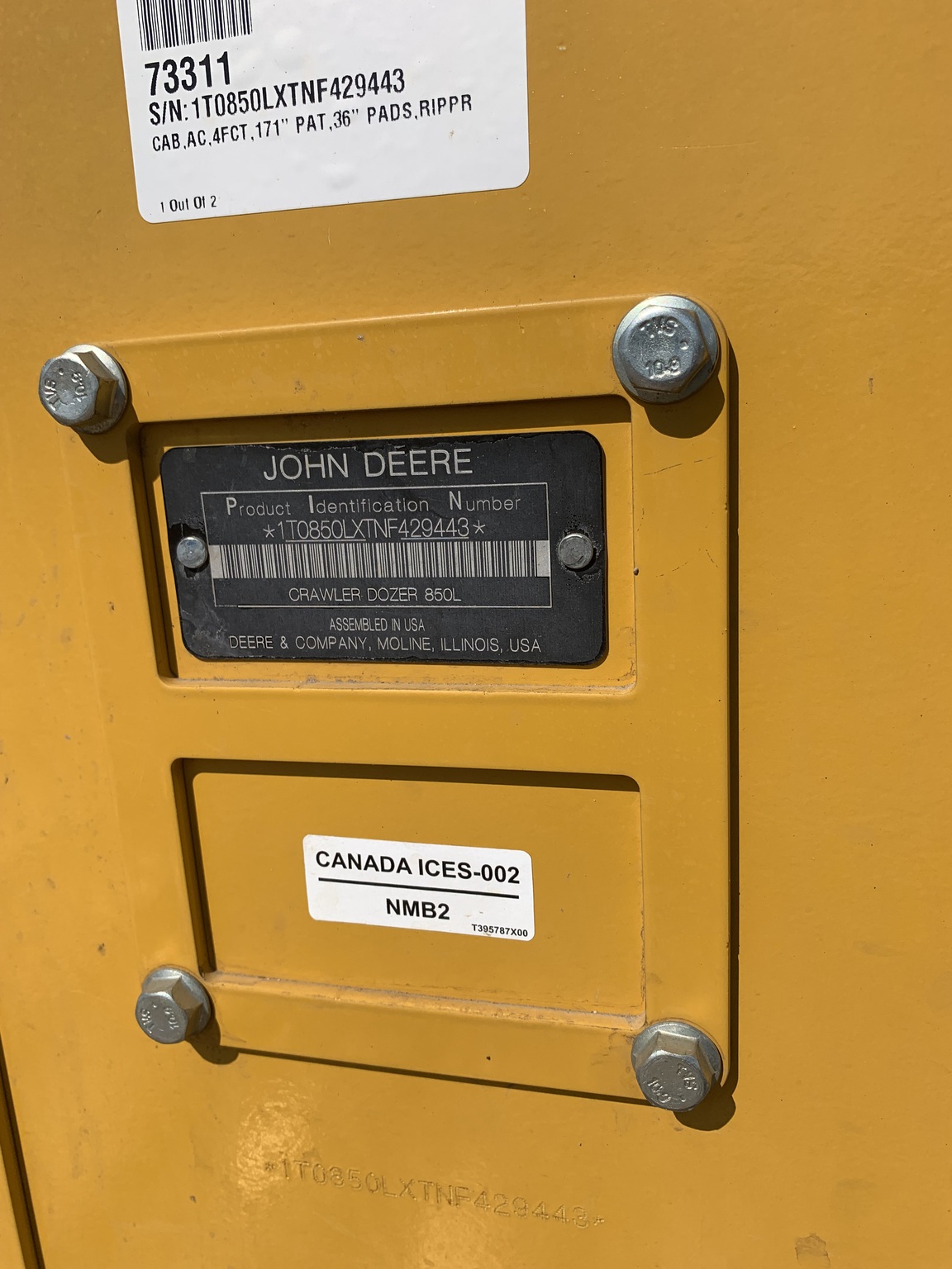 2022 John Deere 850L Image 9
