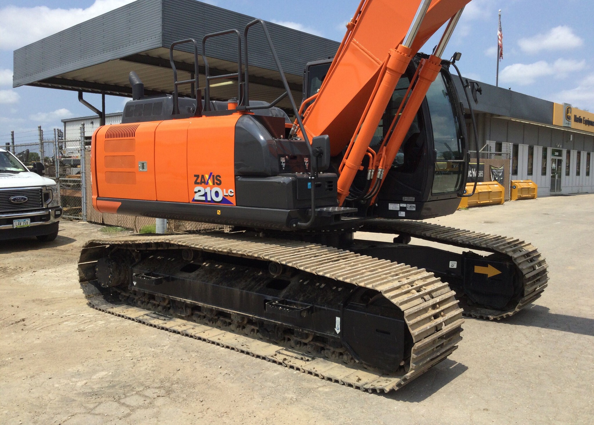 2021 Hitachi ZX210LC-6 Image 5