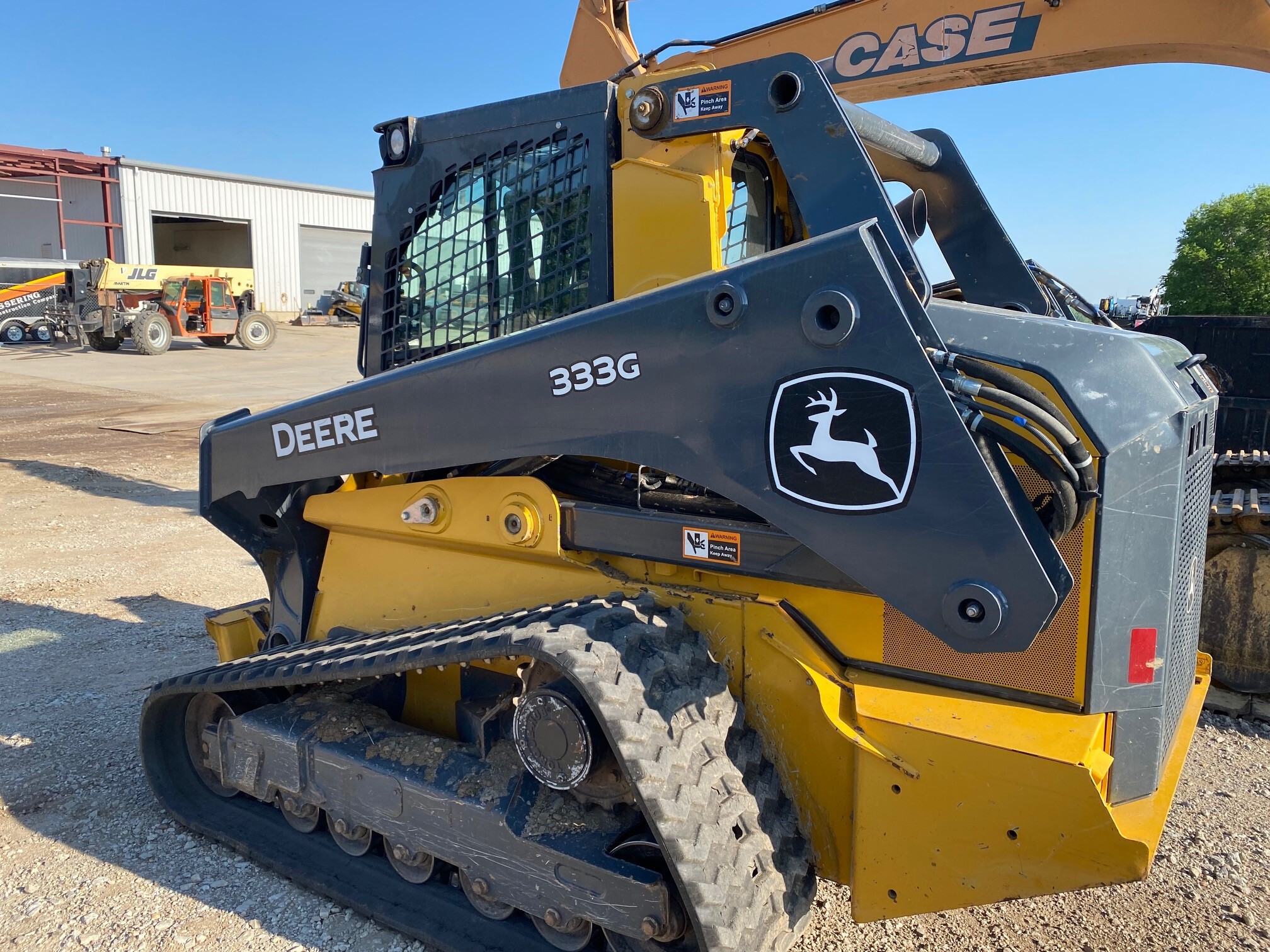 2020 John Deere 333G Image 6