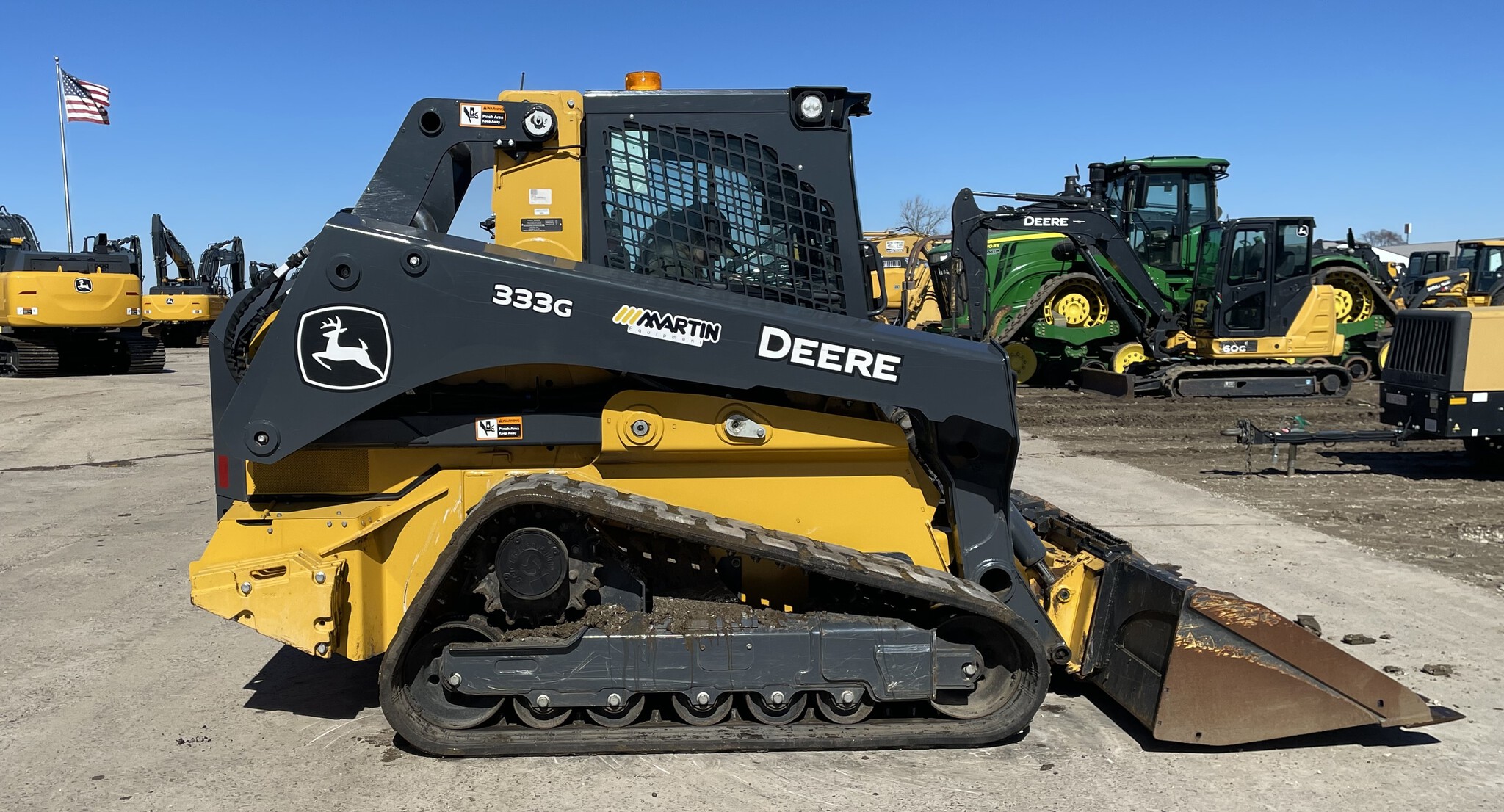 2023 John Deere 333G Image 1