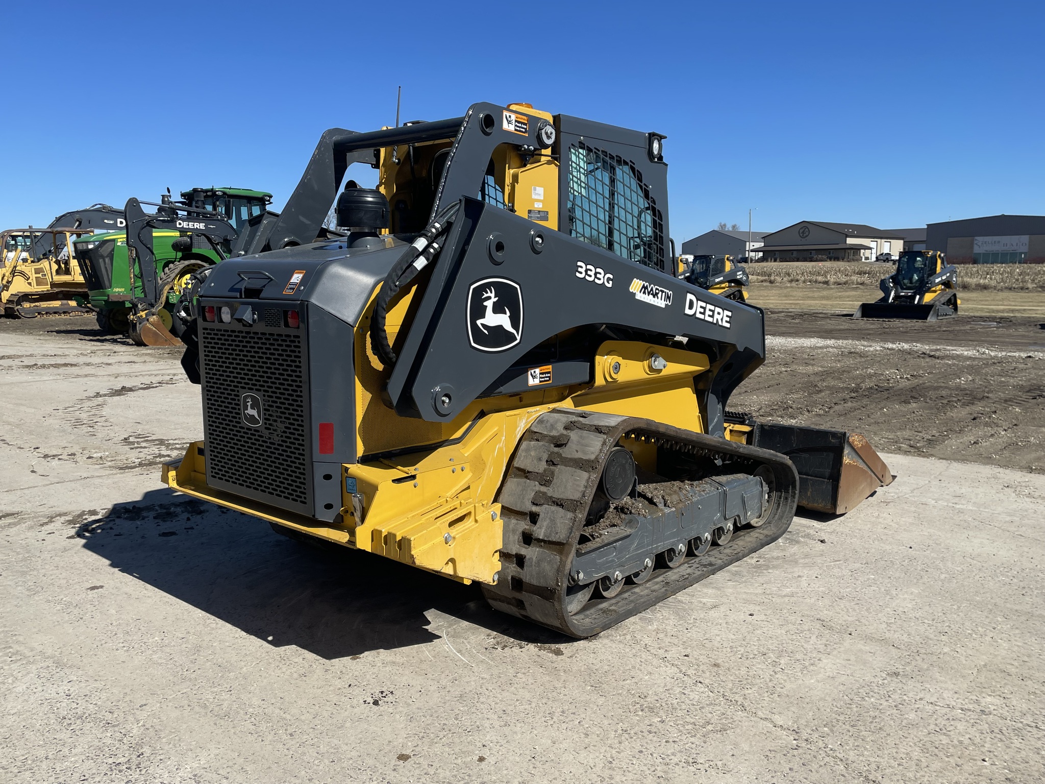 2023 John Deere 333G Image 6