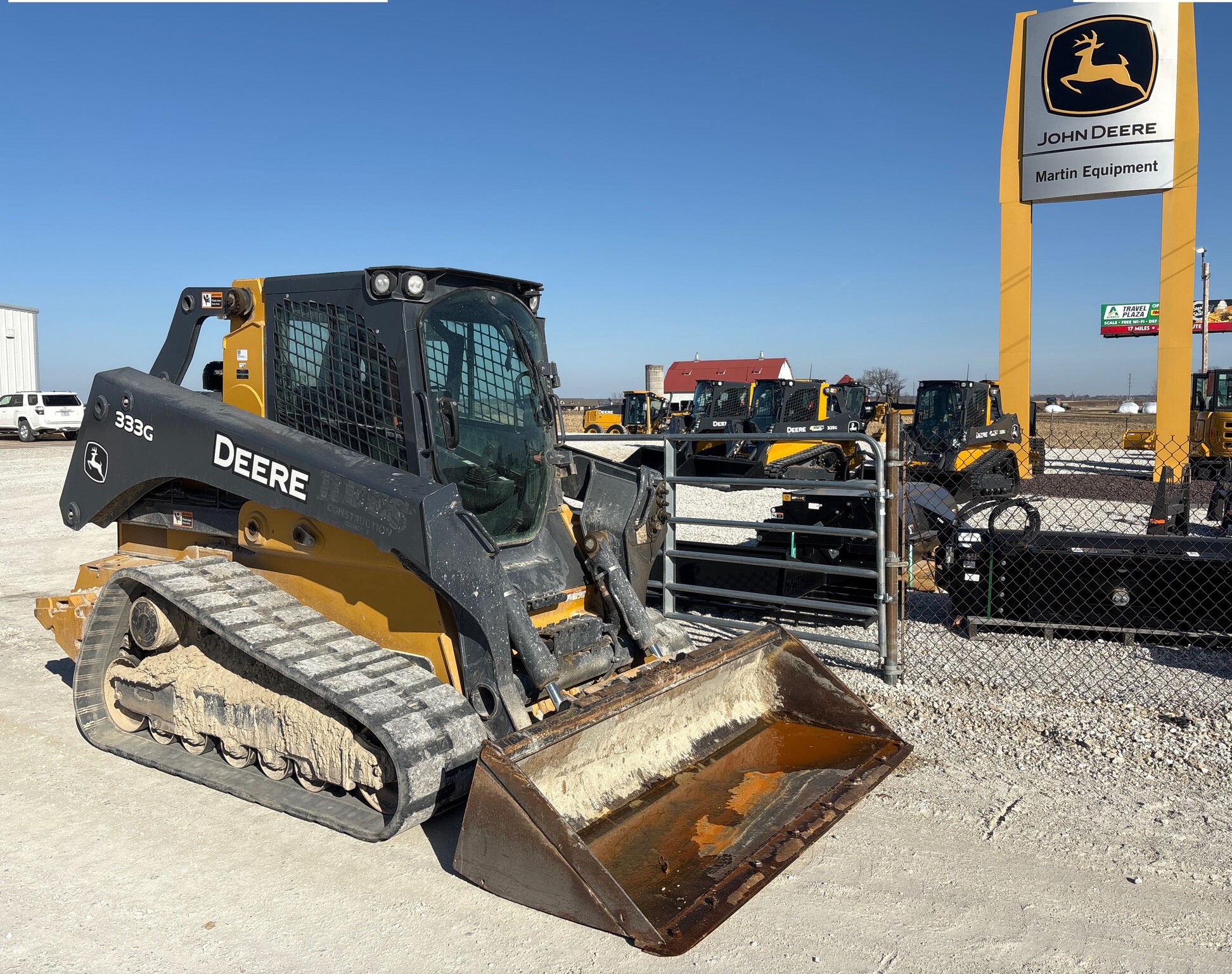 2019 John Deere 333G Image 4