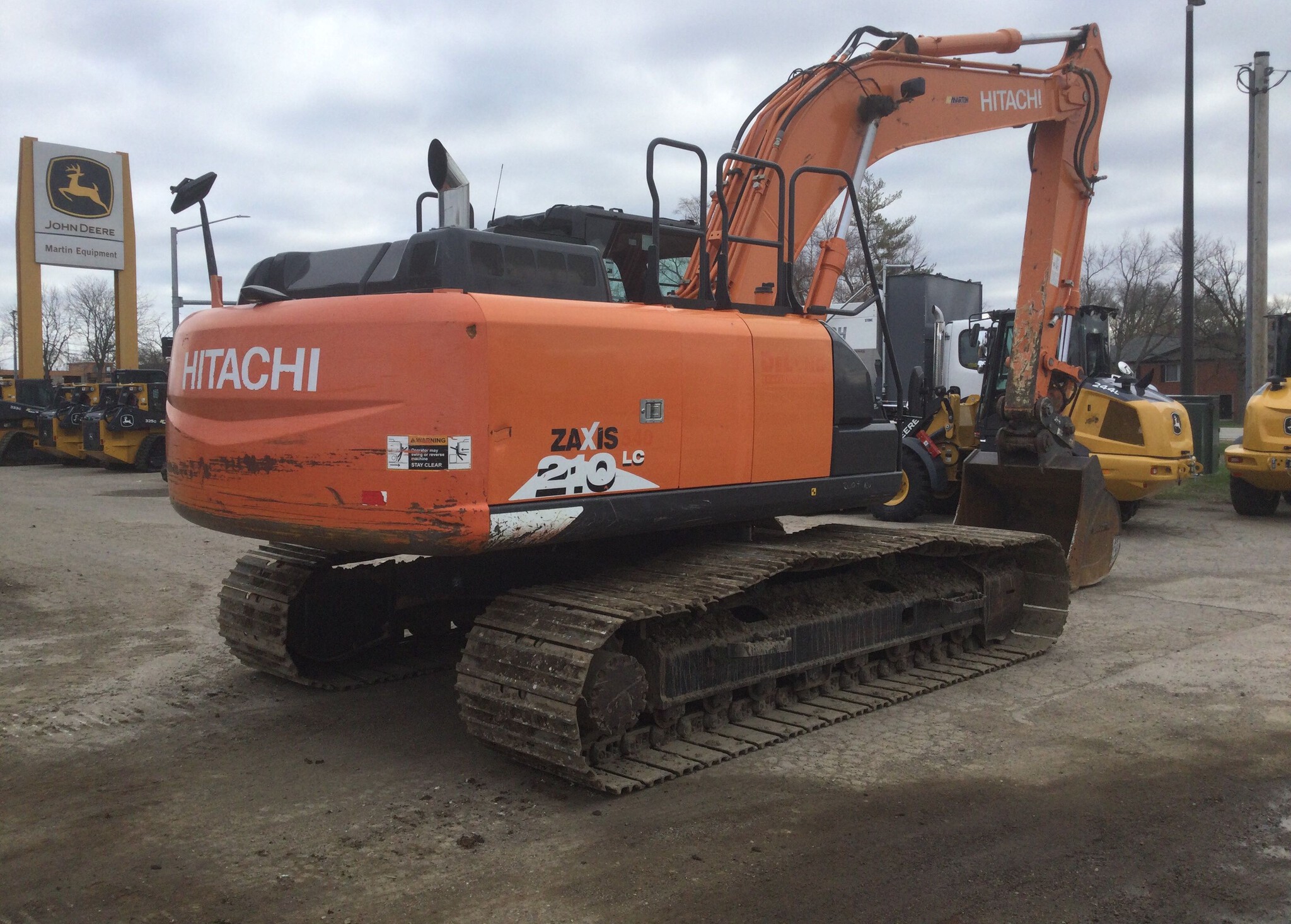 2017 Hitachi ZX210-6 Image 6