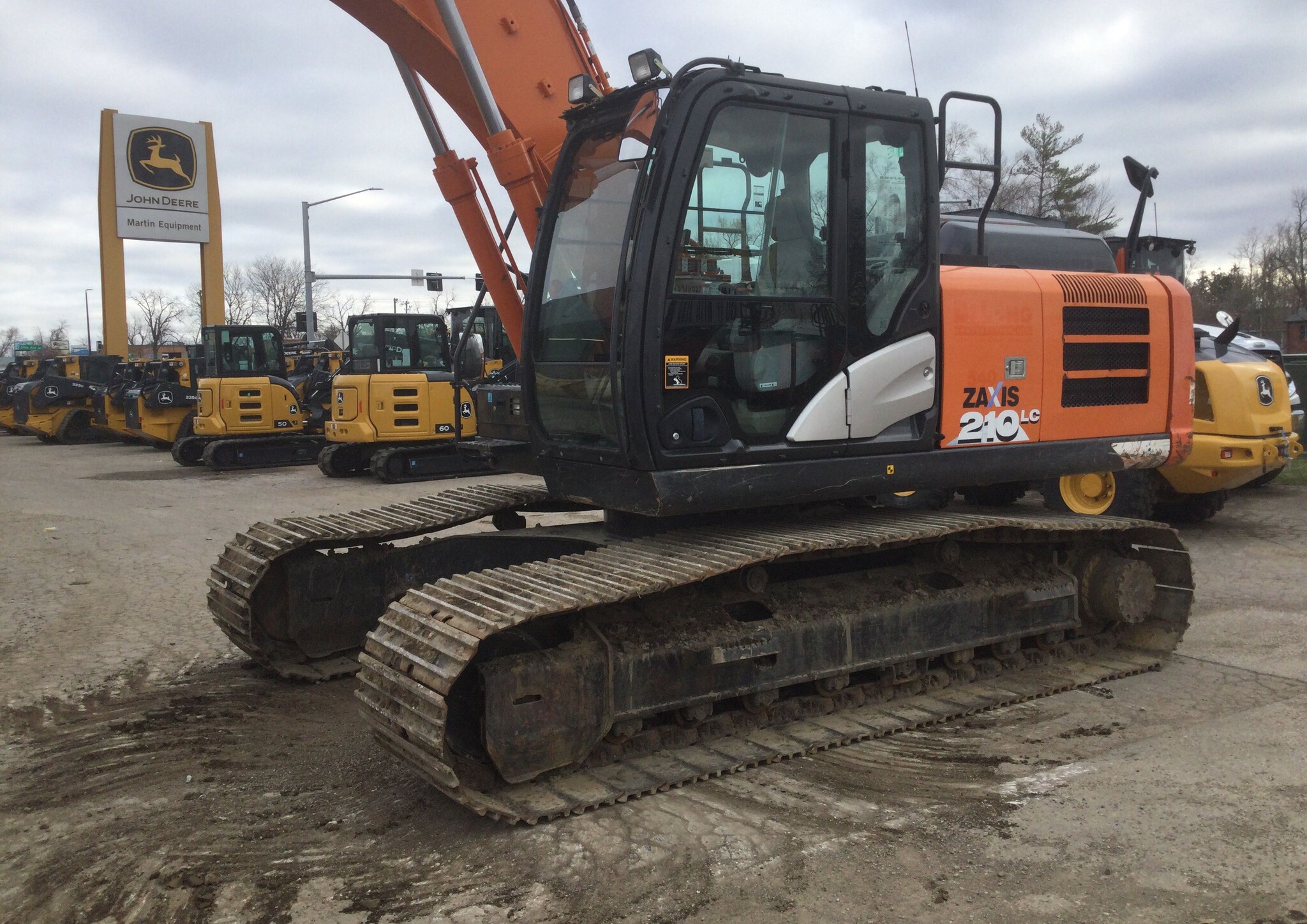 2017 Hitachi ZX210-6 Image 3