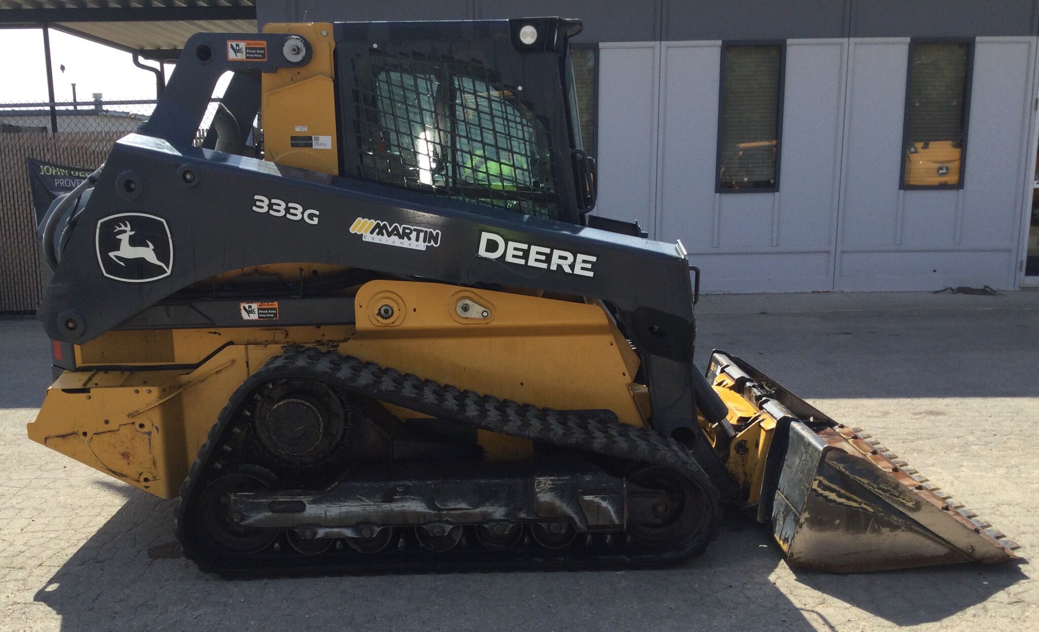 2020 John Deere 333G Image 3