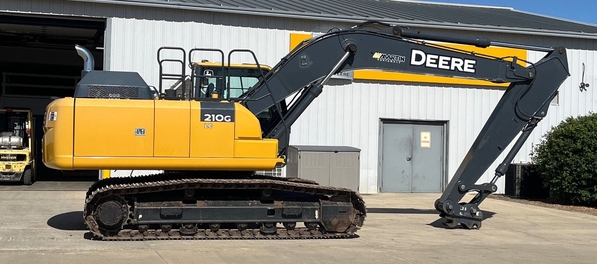 2020 John Deere 210G LC Image 3