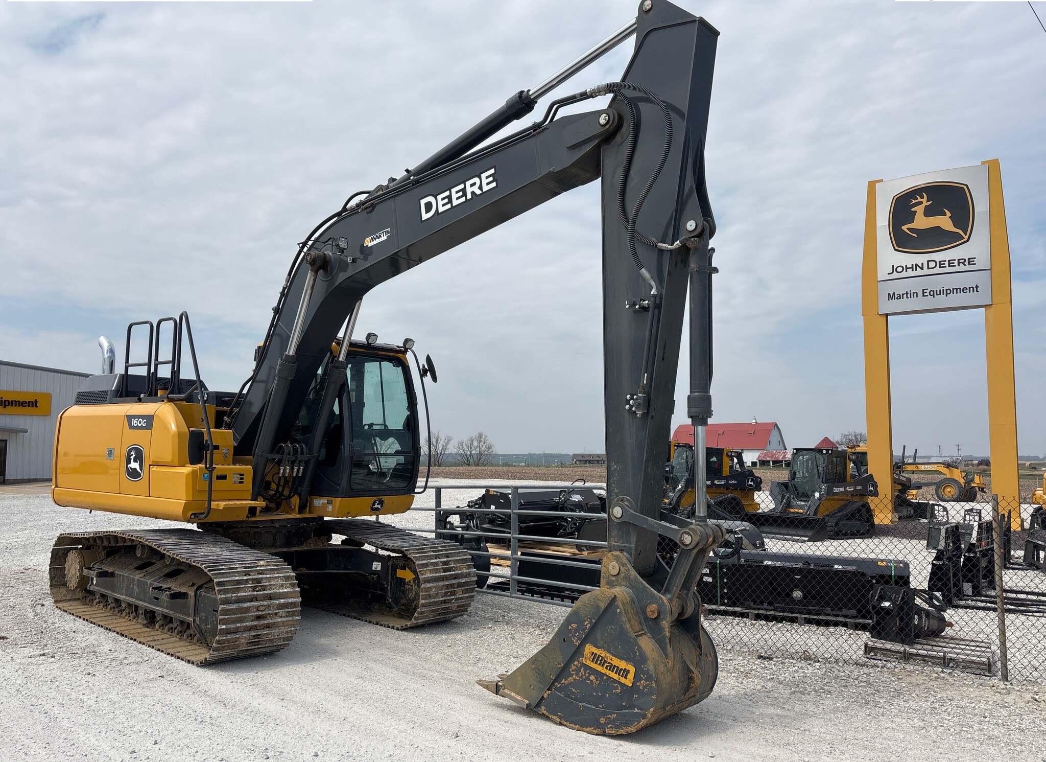 2022 John Deere 160G LC Image 3