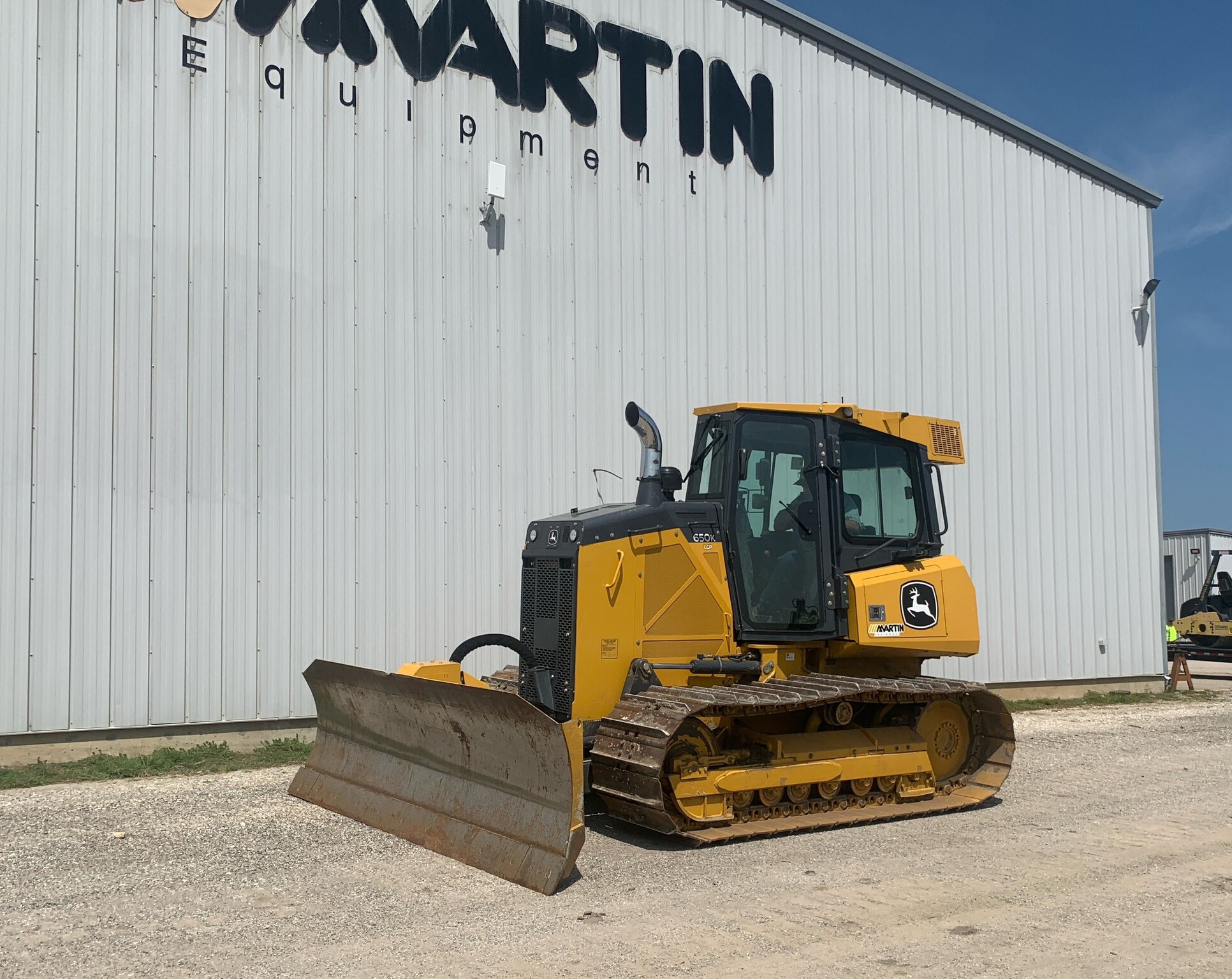 2023 John Deere 650K Image 2