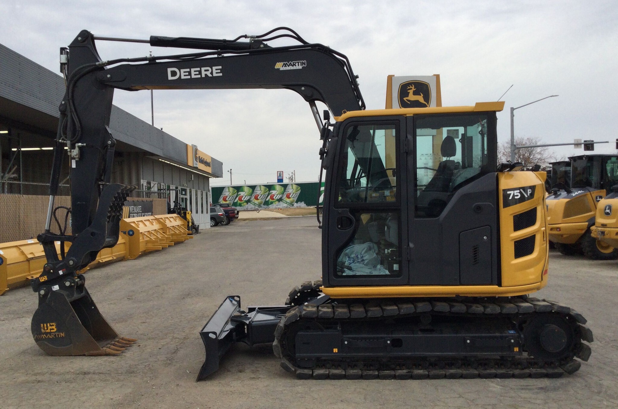 2024 John Deere 75 P Image 6