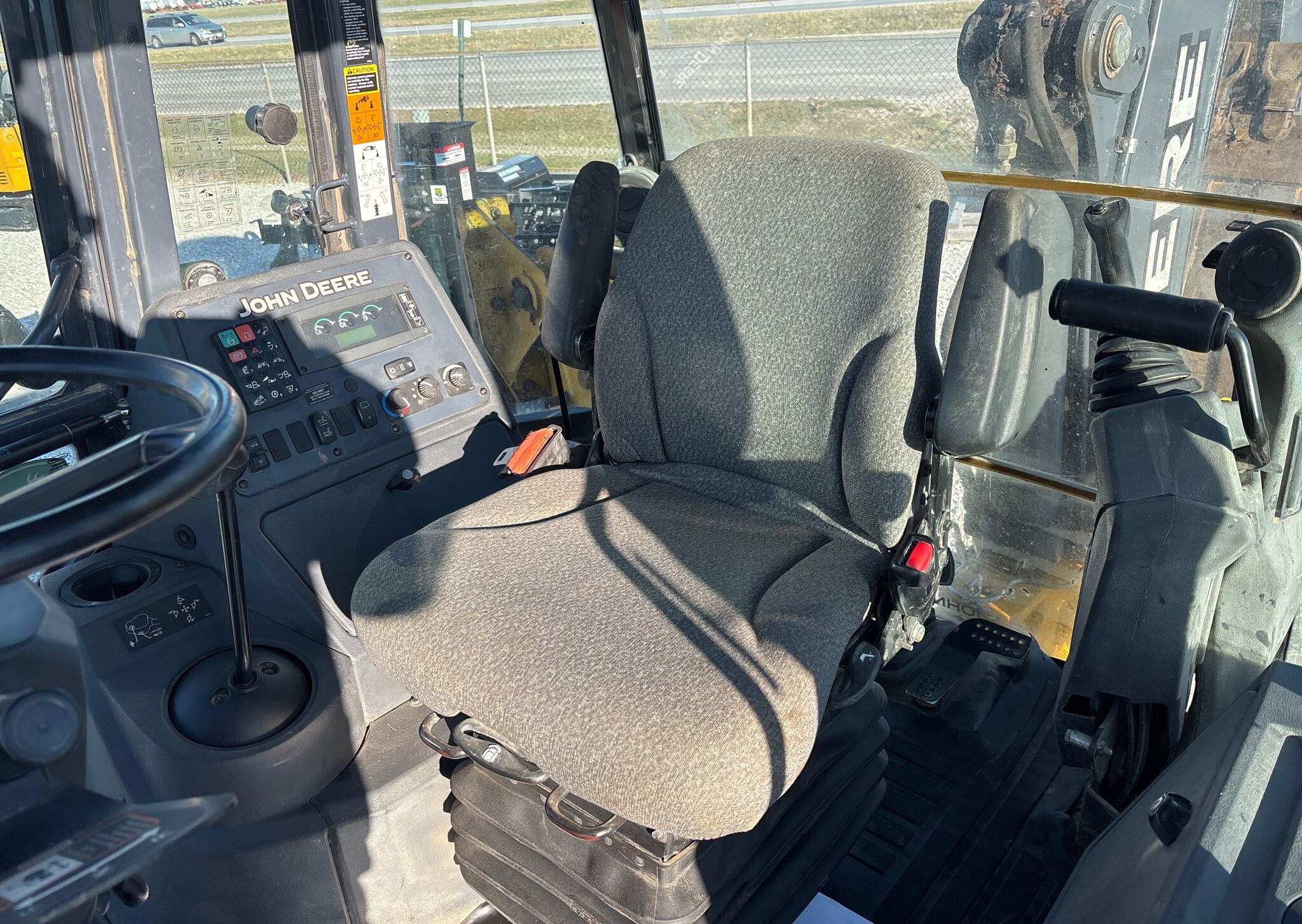 2020 John Deere 310SL Image 7