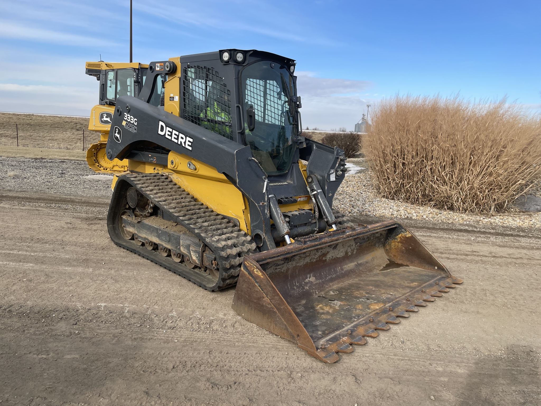2020 John Deere 333G Image 5