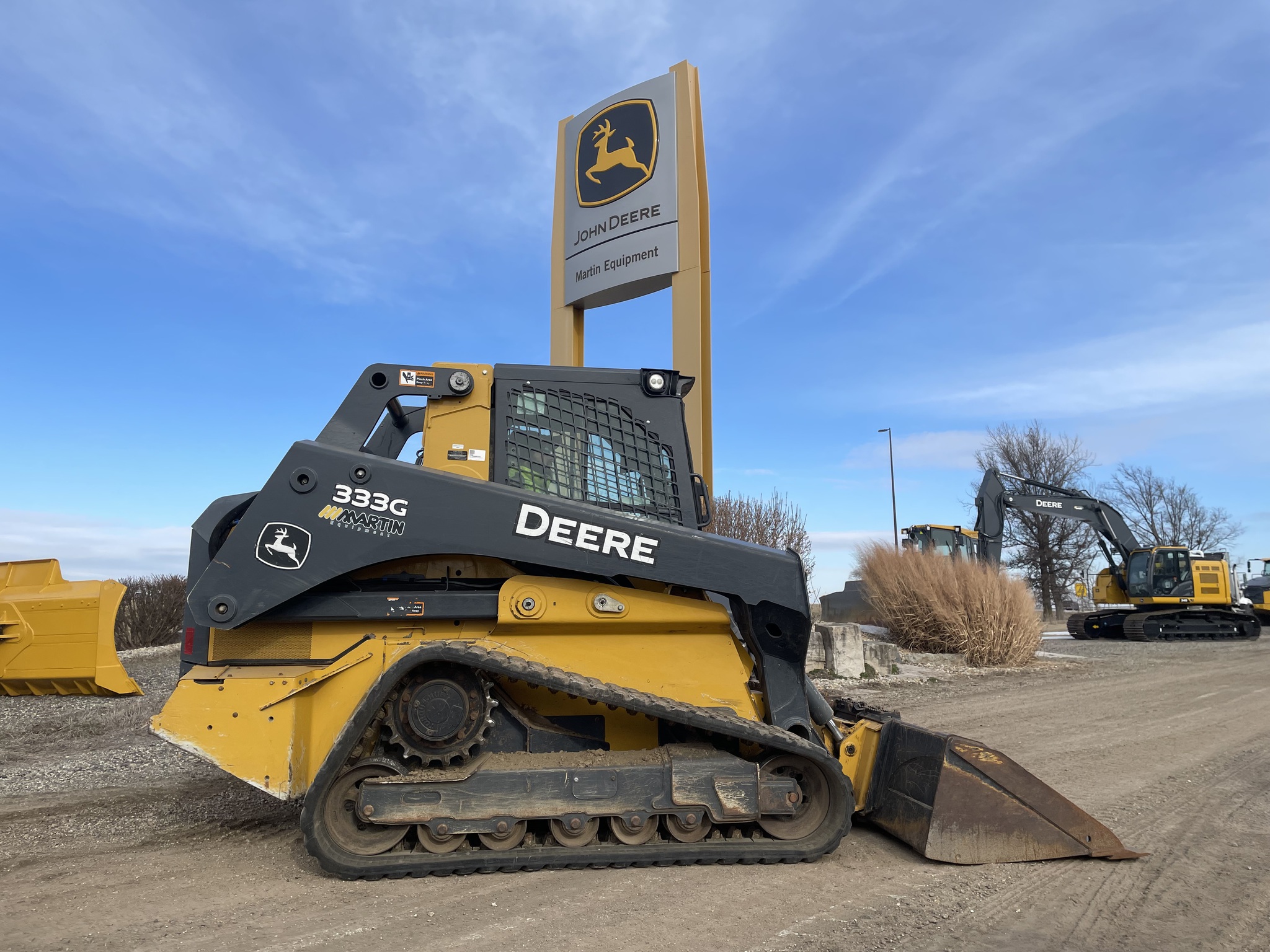 2020 John Deere 333G Image 2