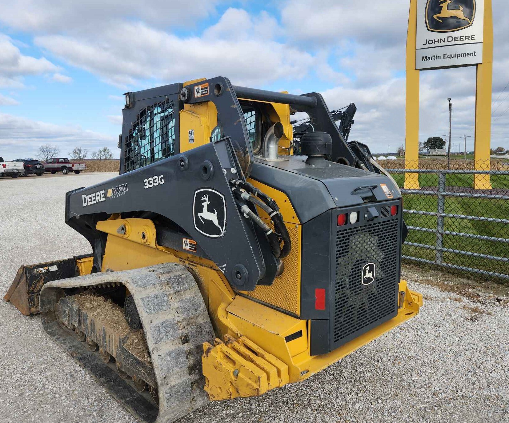 2020 John Deere 333G Image 3