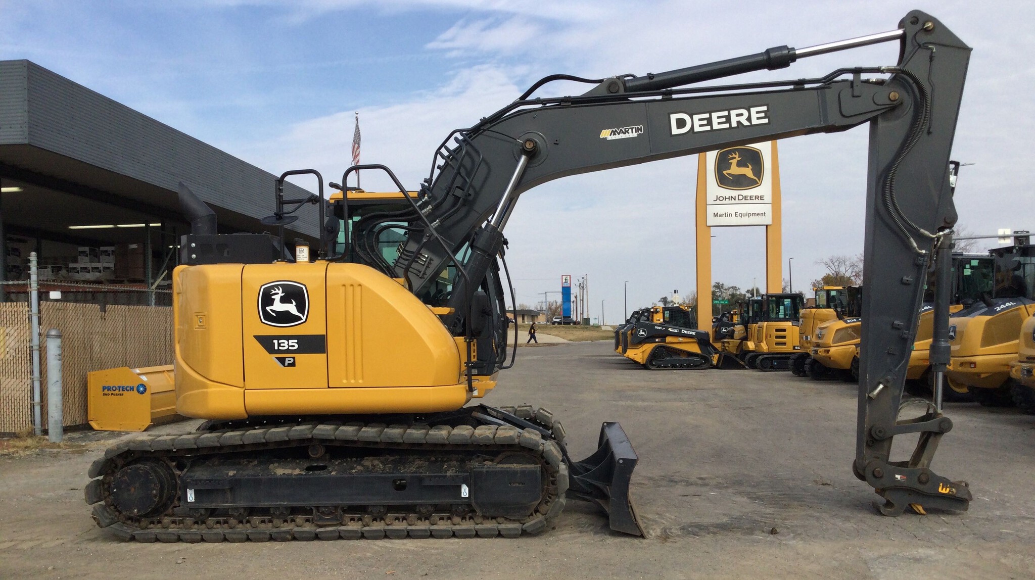 2023 John Deere 135 P Image 1