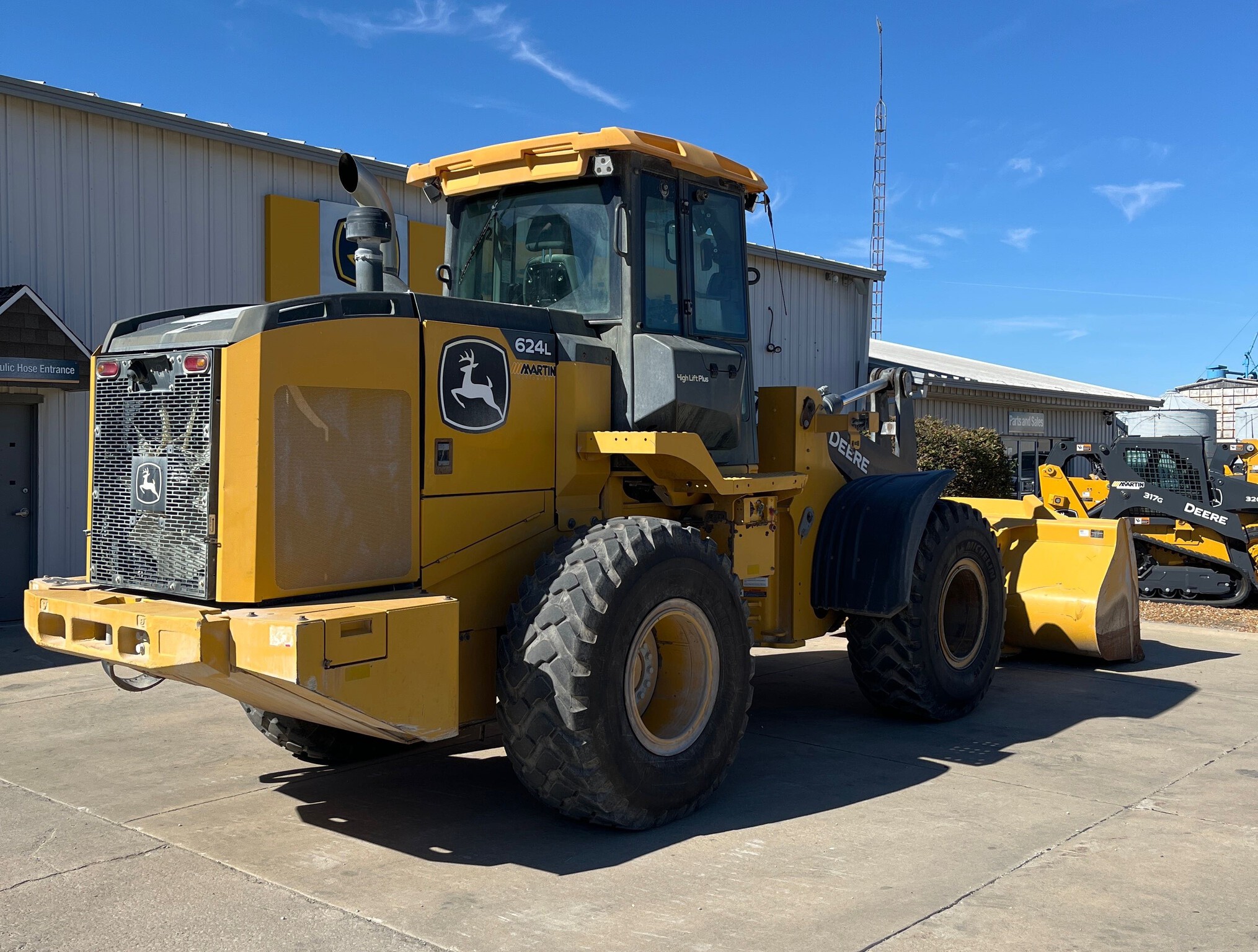 2021 John Deere 624L Image 7