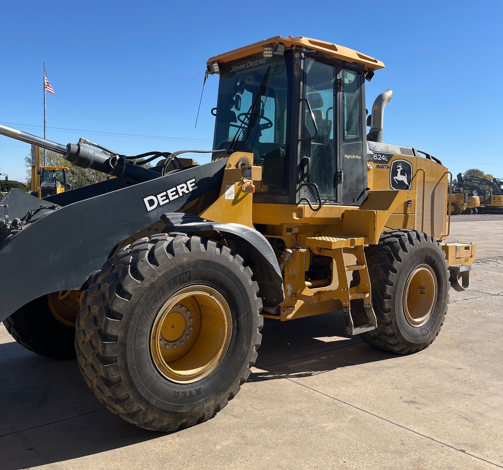 2021 John Deere 624L Image 4