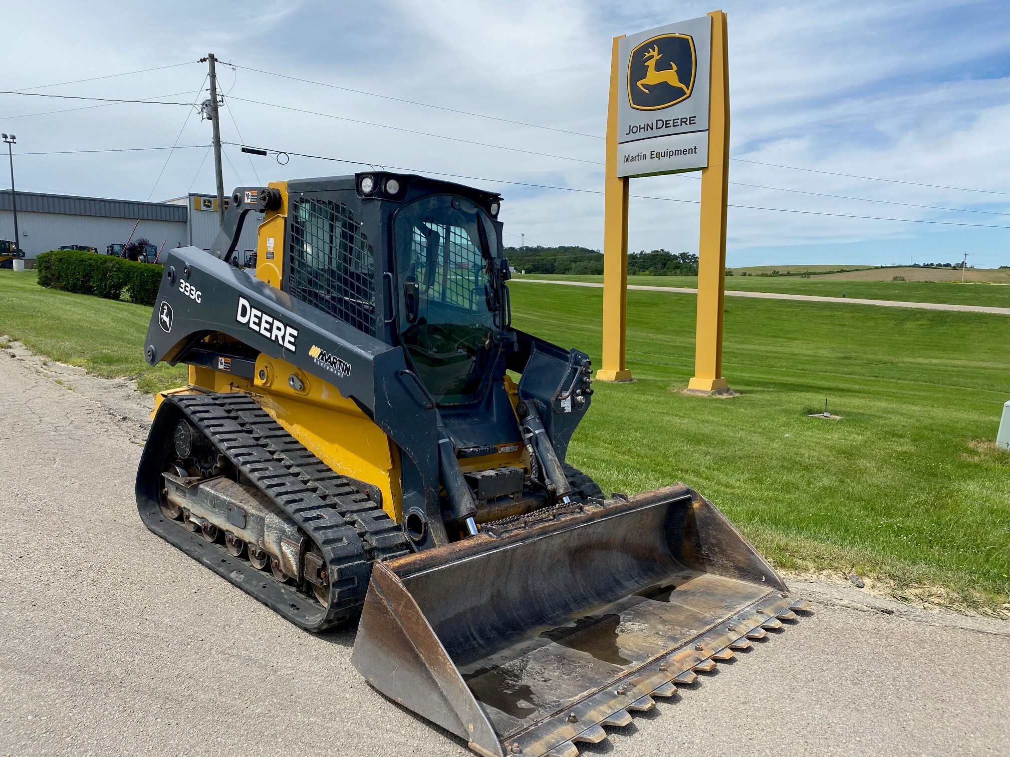 2019 John Deere 333G Image 2
