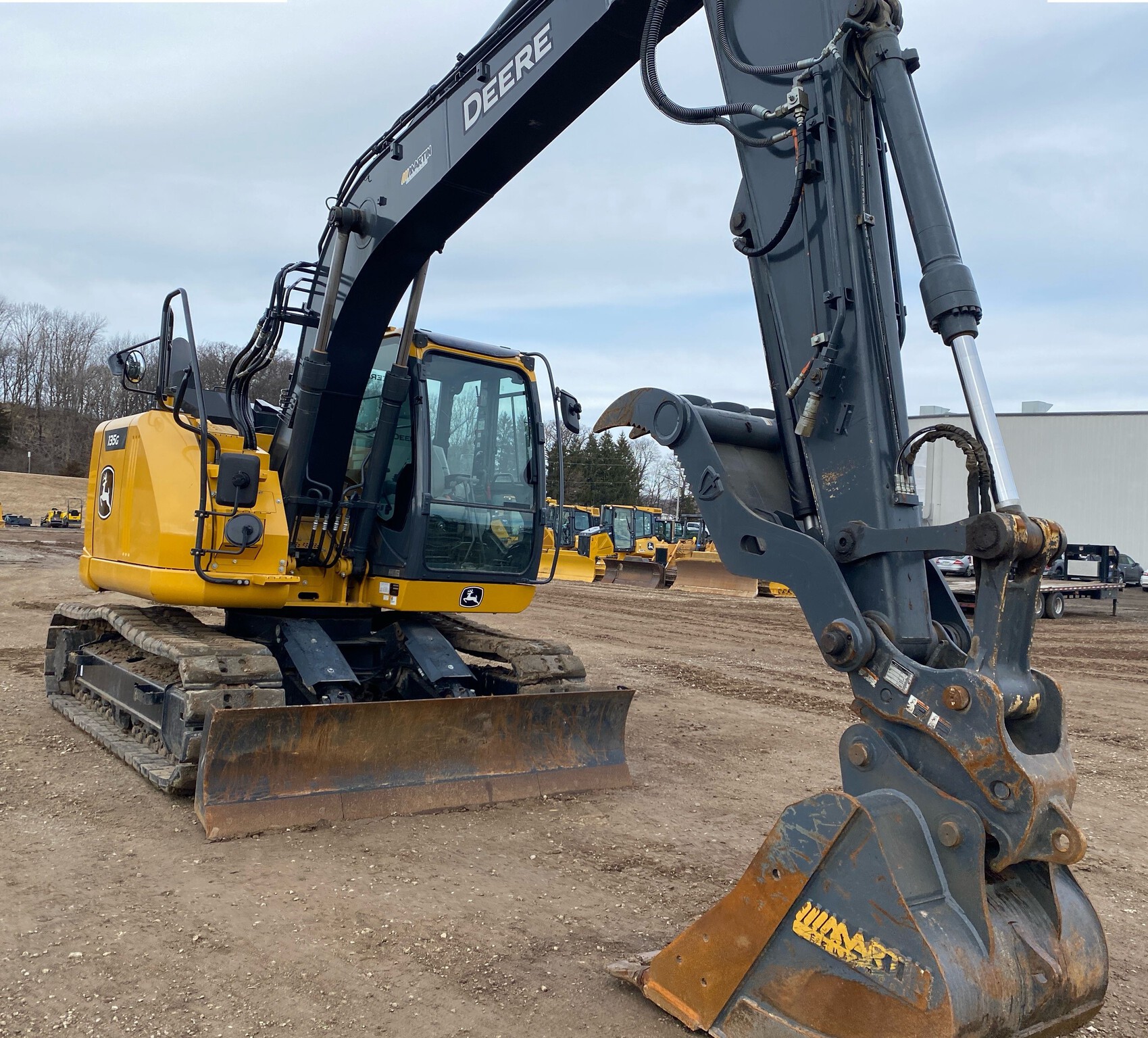 2022 John Deere 135G Image 4