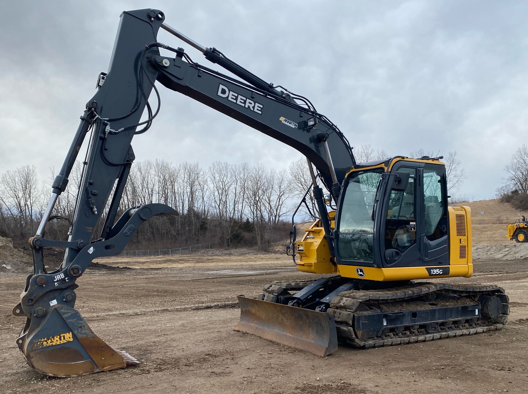 2022 John Deere 135G Image 2
