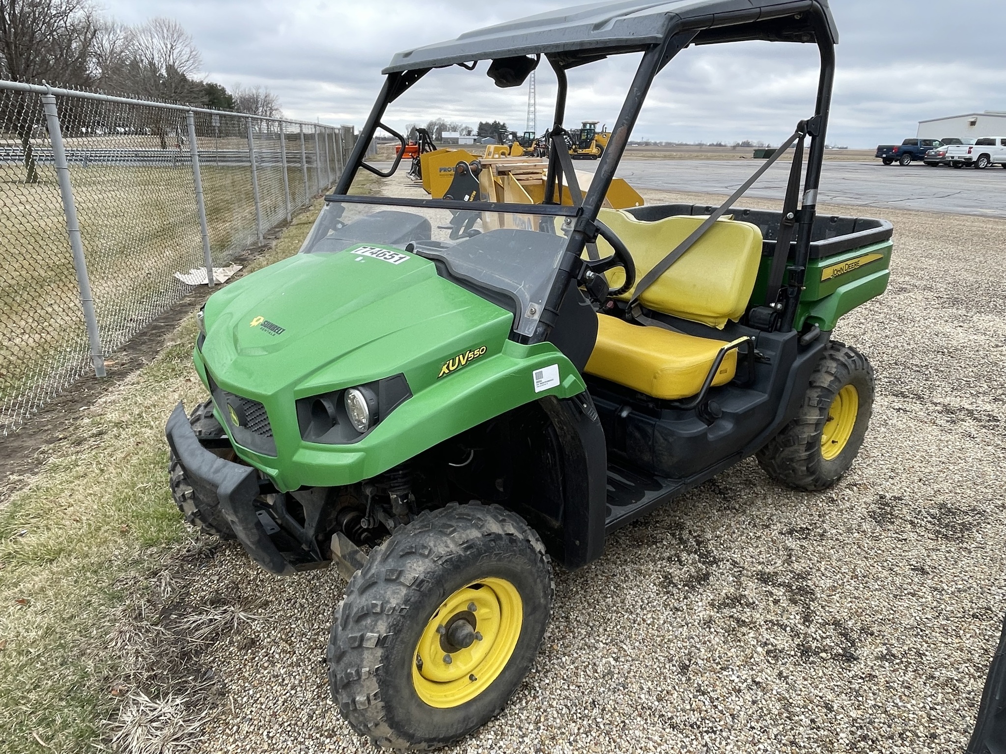 2016 John Deere XUV 560 Image 3