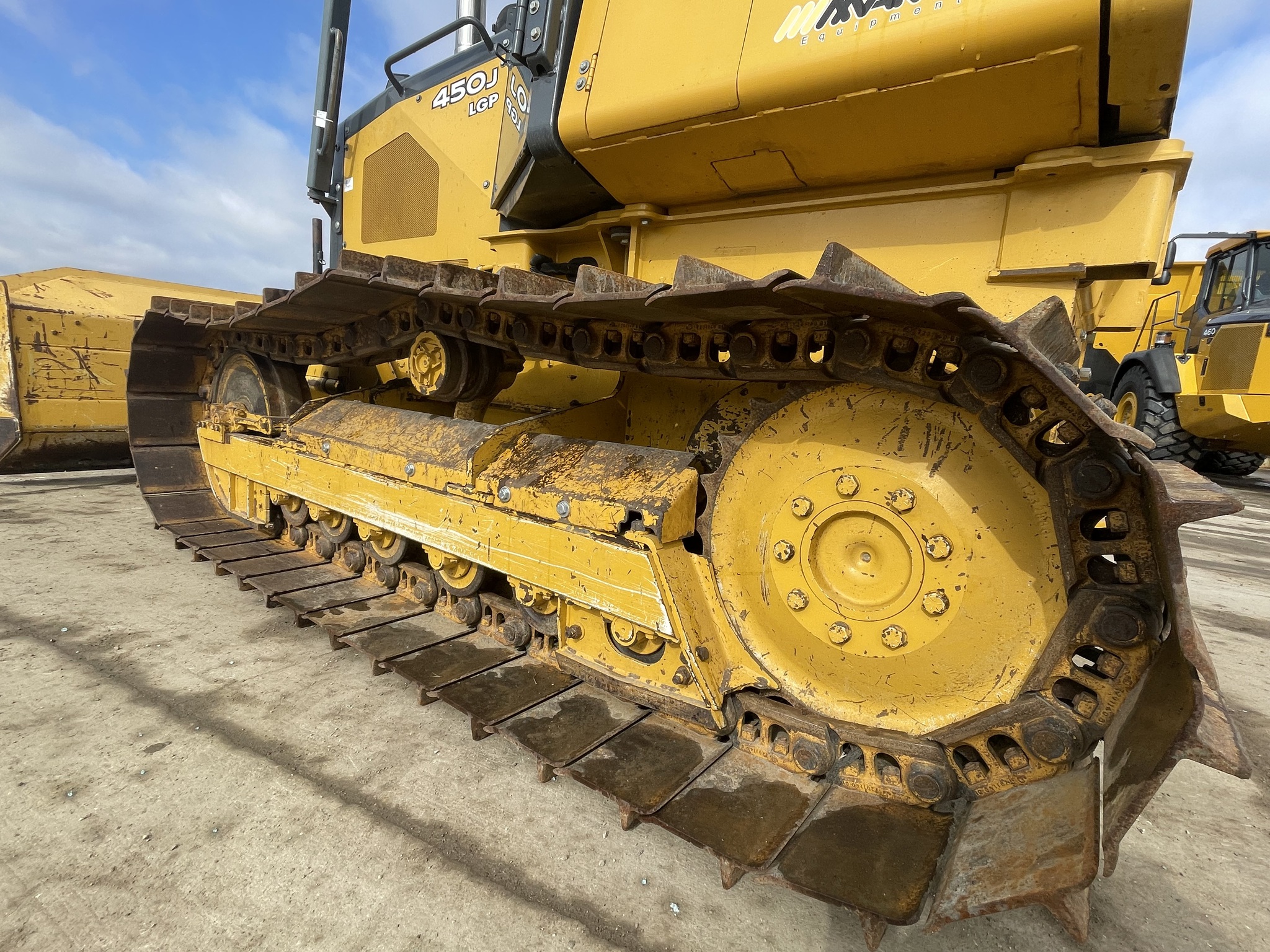 2016 John Deere 450J Image 8