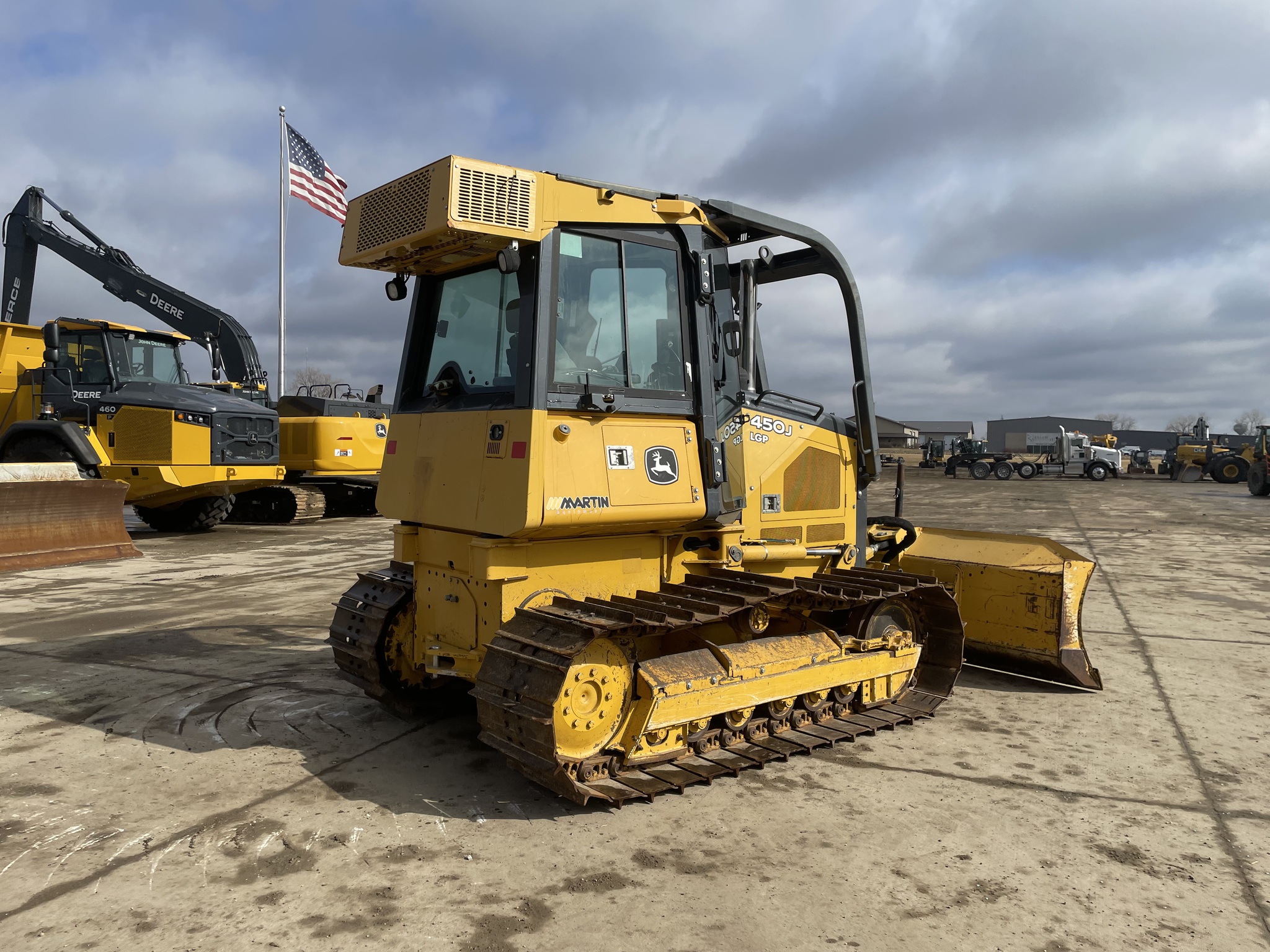 2016 John Deere 450J Image 6