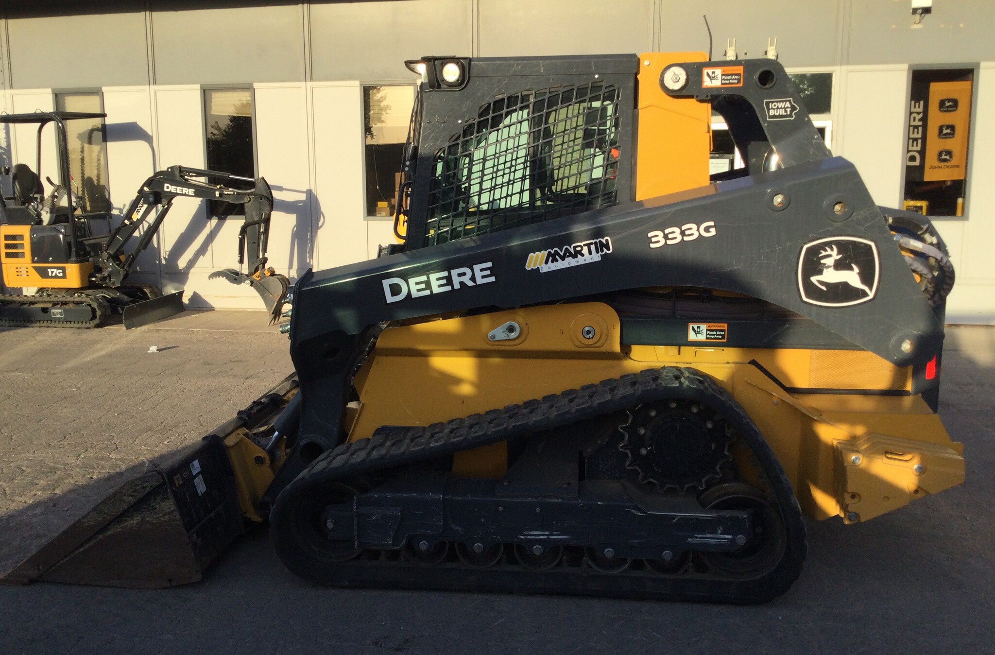 2023 John Deere 333G Image 1