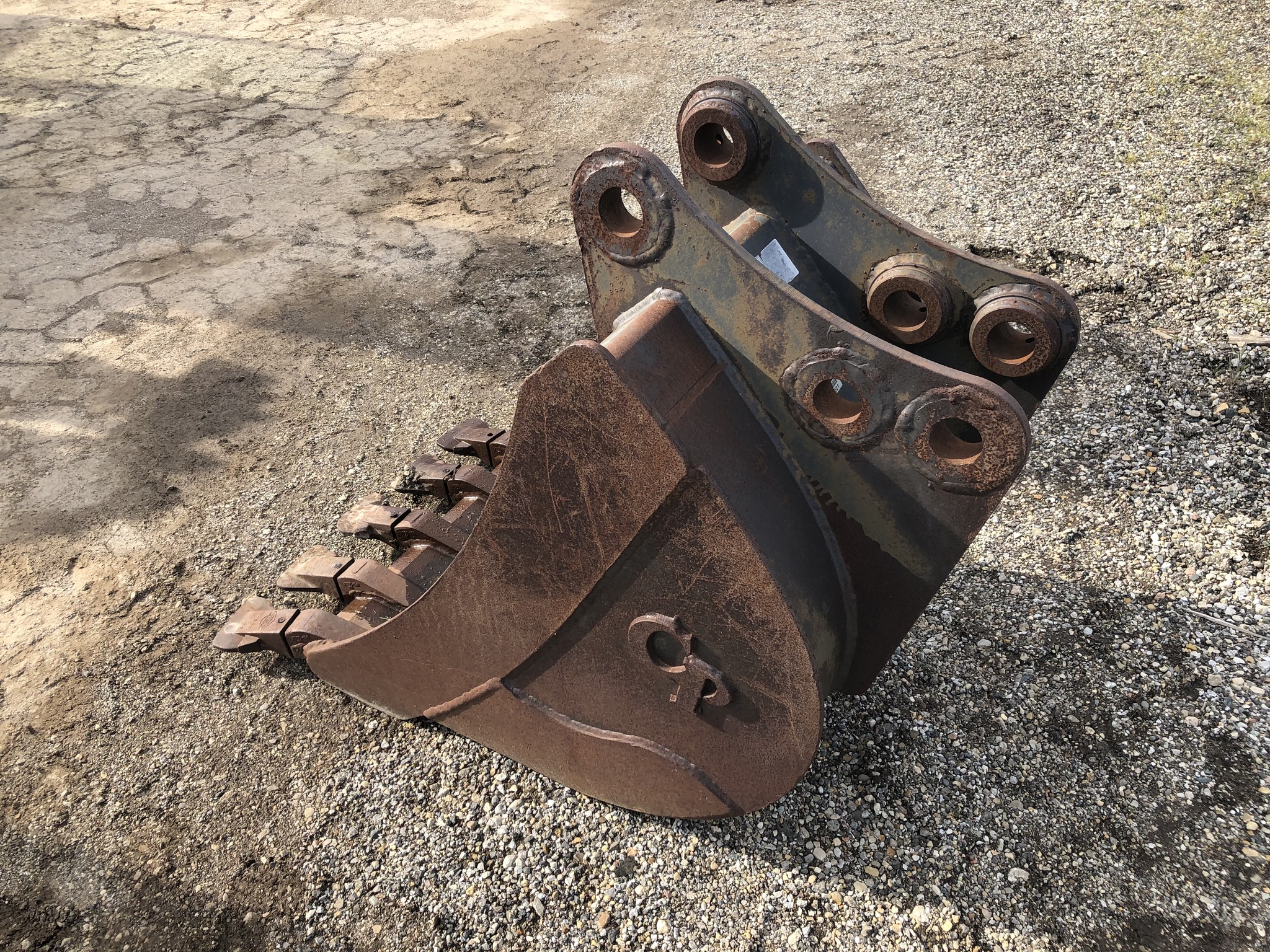 2005 Takeuchi BUCKET Image 3