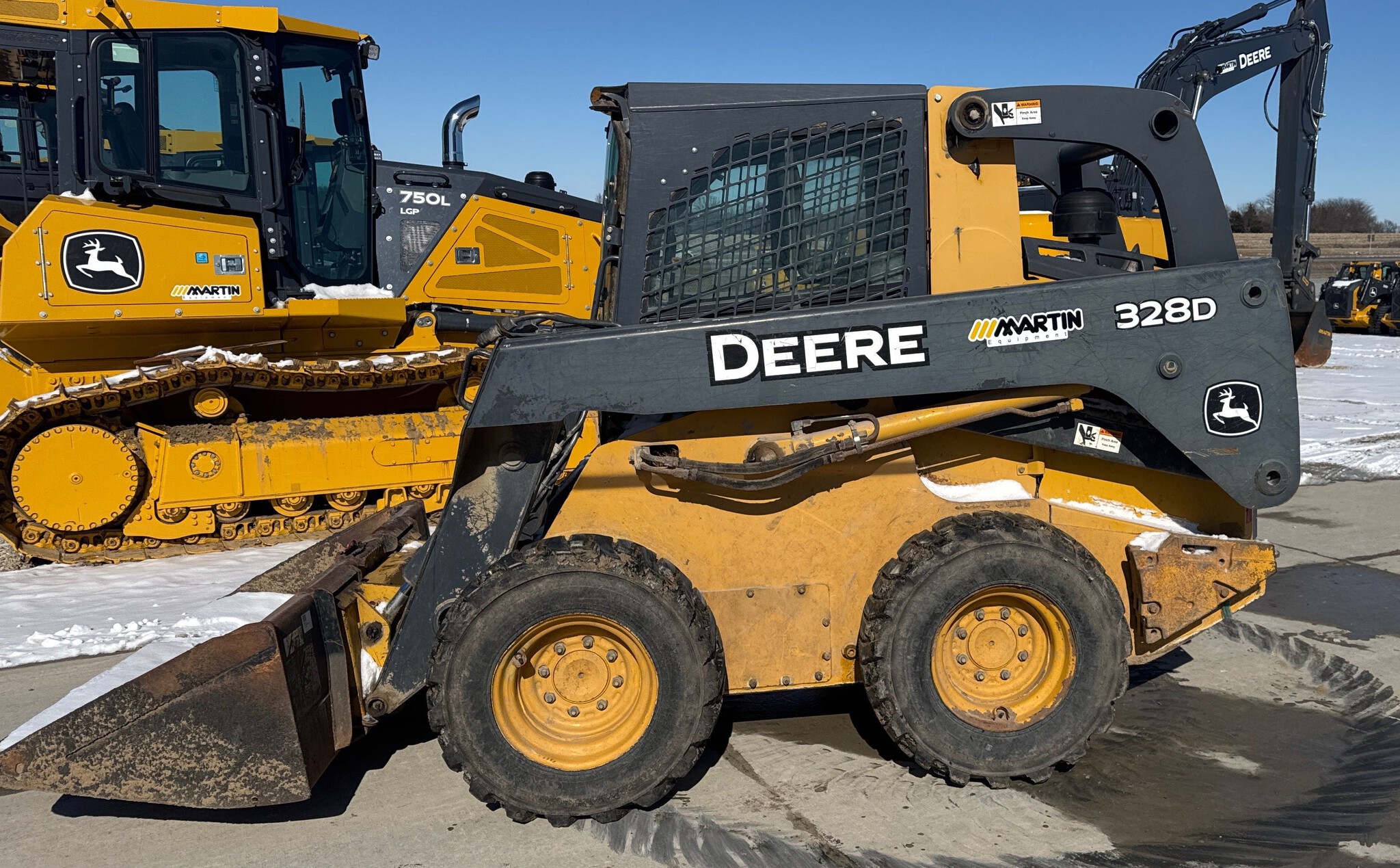 2012 John Deere 328D Image 2