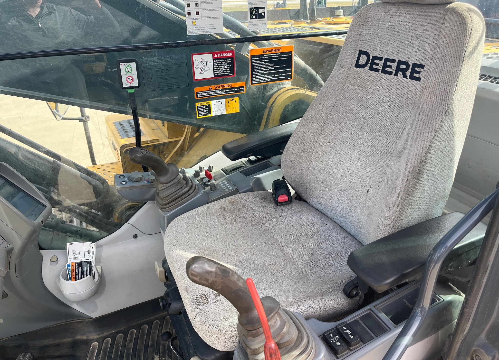 2018 John Deere 350G LC Image 7