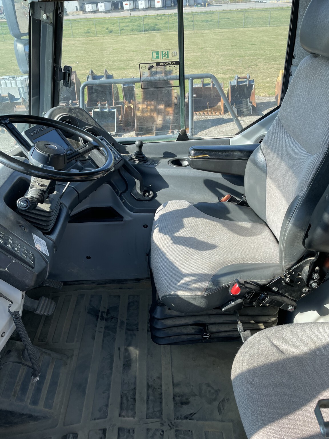 2019 John Deere 460E Image 7