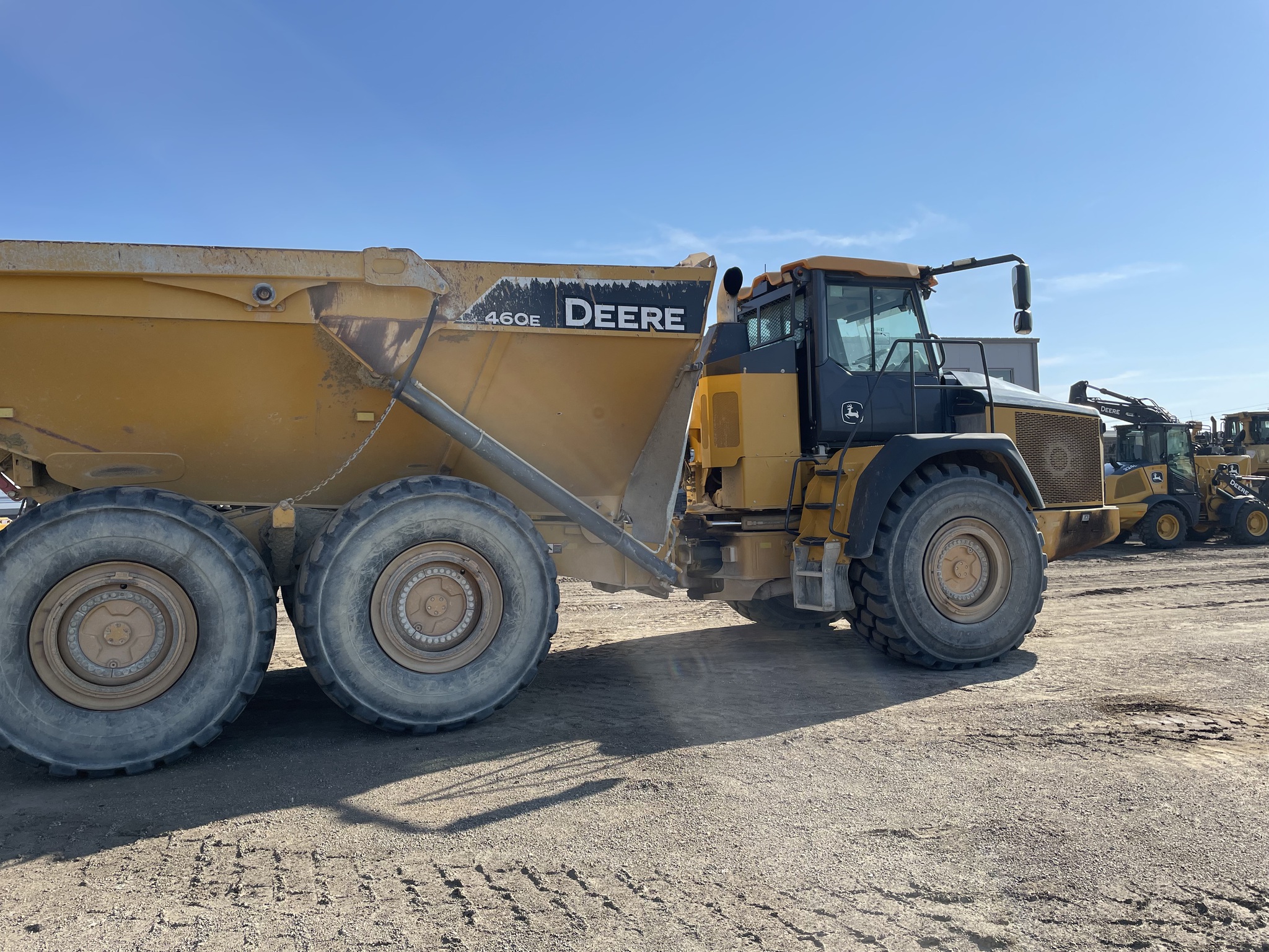 2019 John Deere 460E Image 5