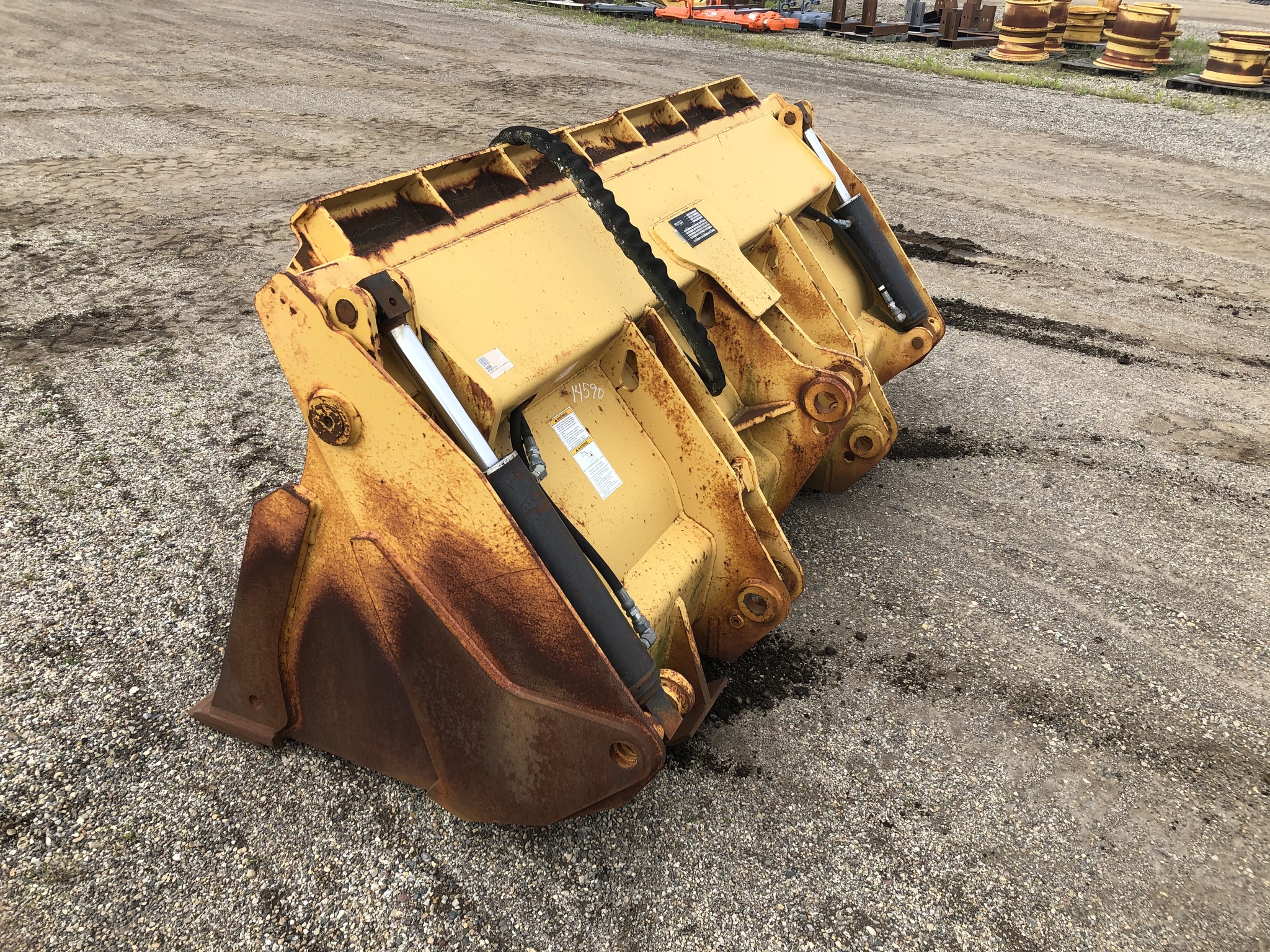 2008 Woods BUCKET Image 4