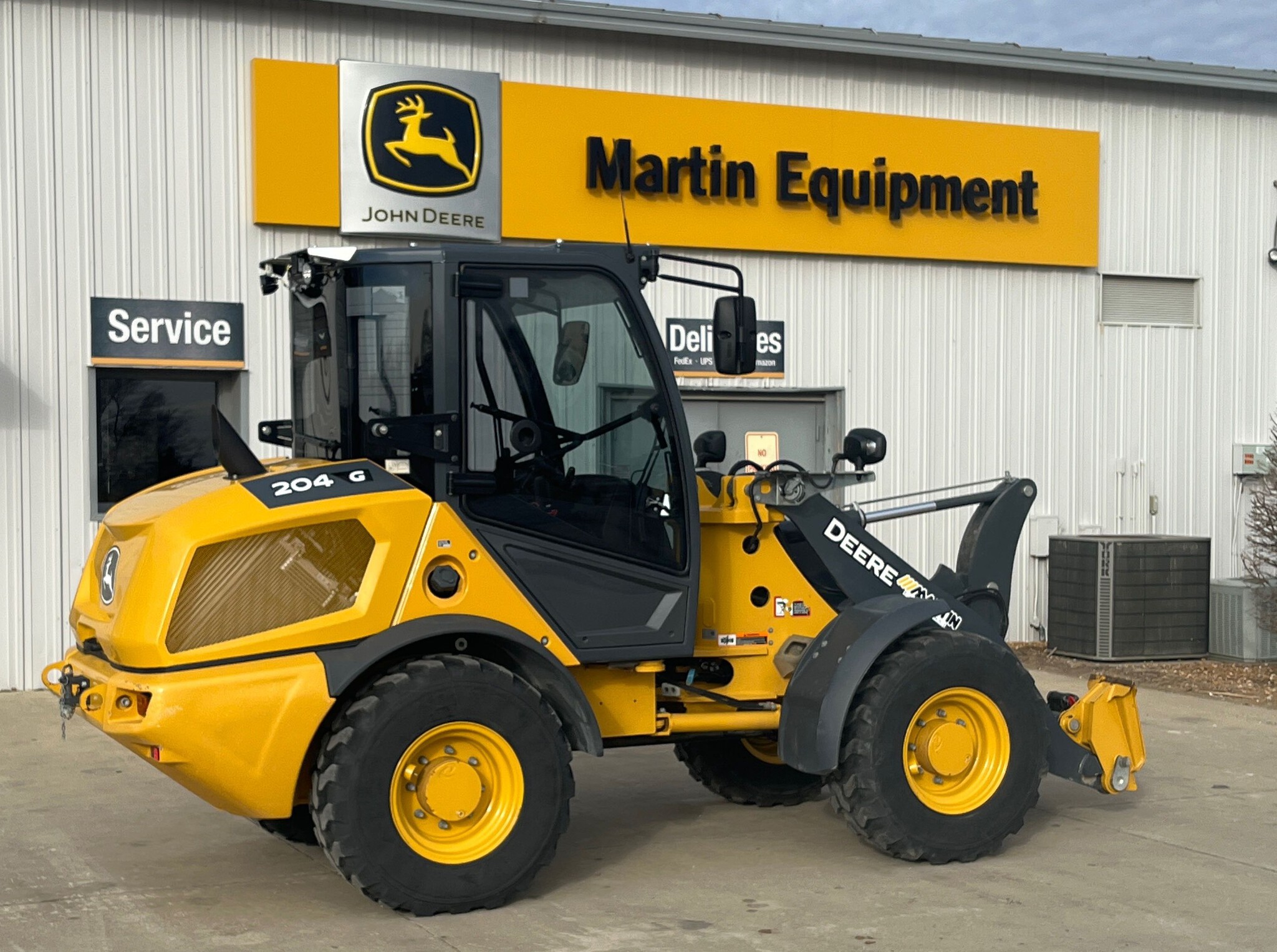 2025 John Deere 204 G Image 1