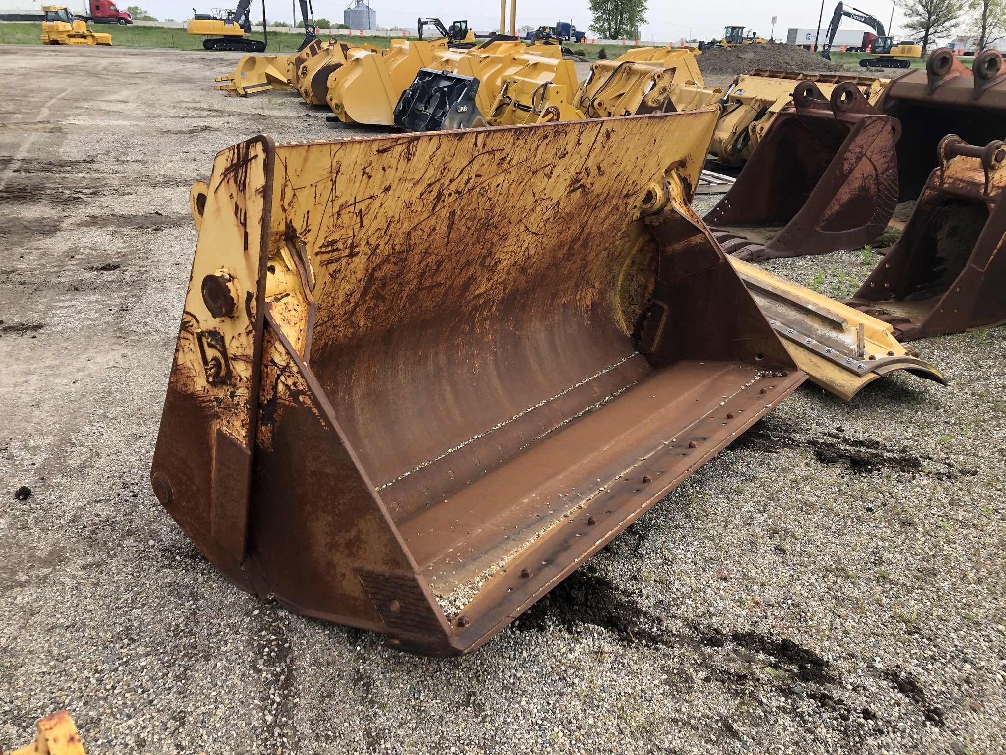 2010 JRB BUCKET Image 4