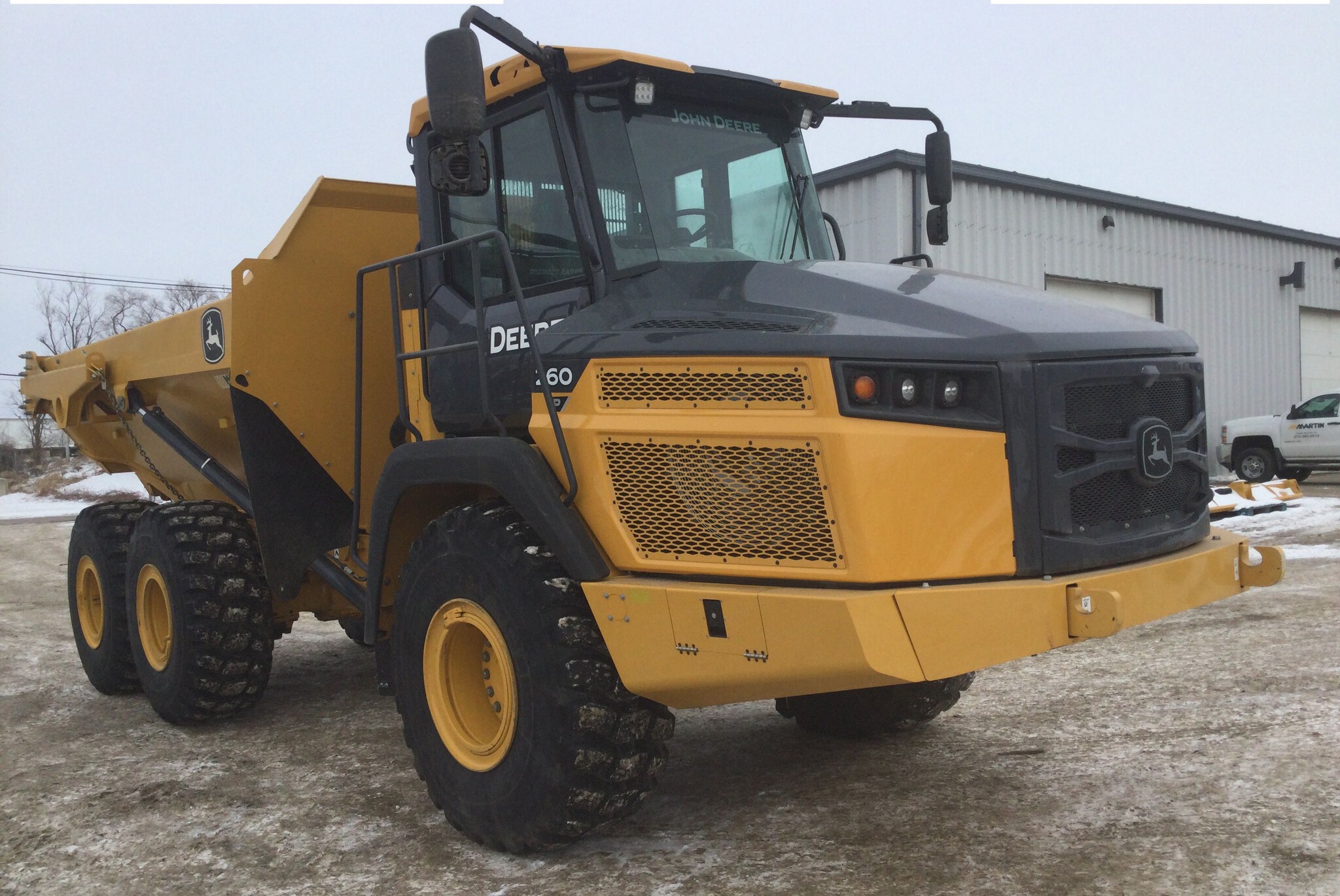2023 John Deere 260 P Image 2