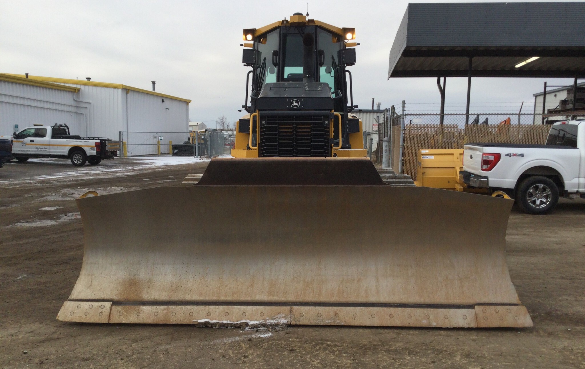 2022 John Deere 750L Image 8