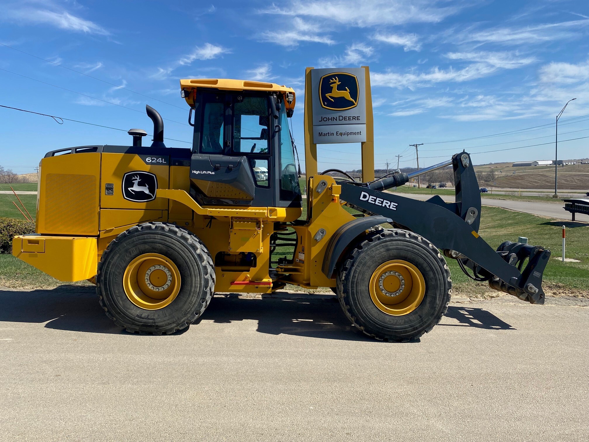 2019 John Deere 624L HL Image 1