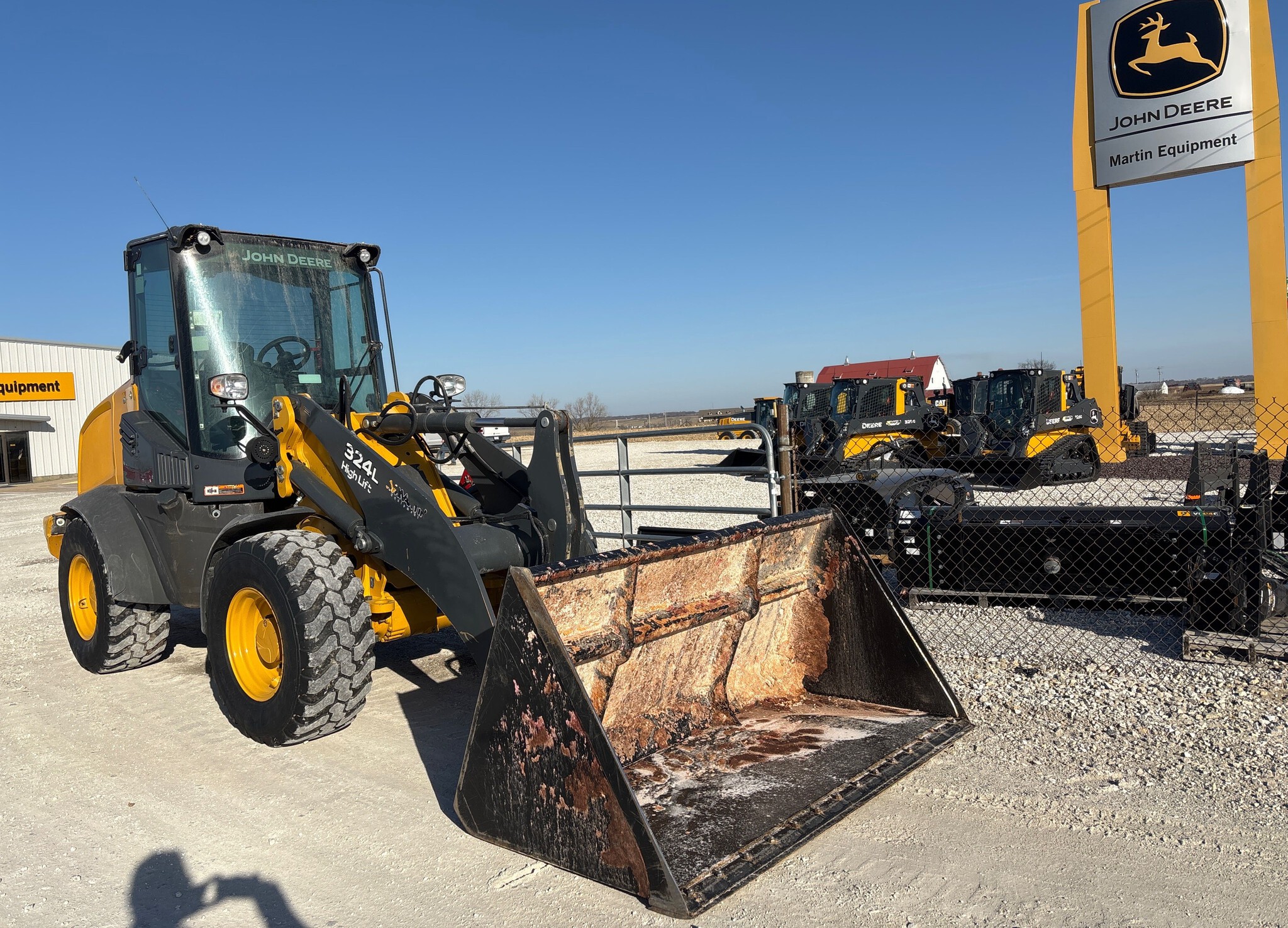 2020 John Deere 324L Image 6