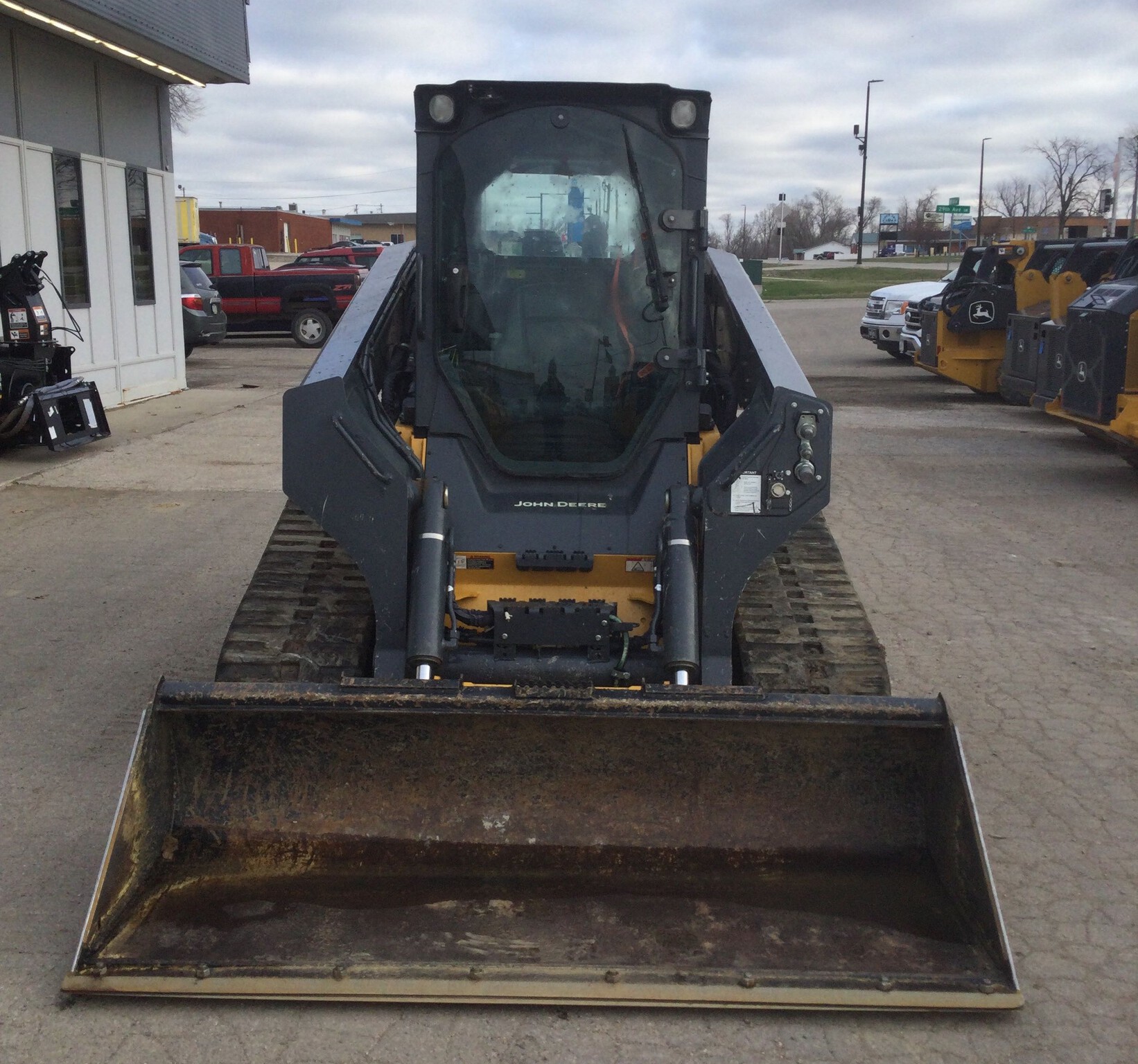 2022 John Deere 333G Image 8