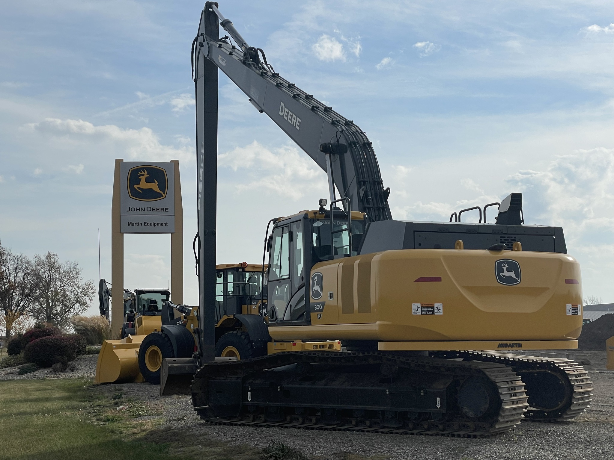 2024 John Deere 300 P Image 6