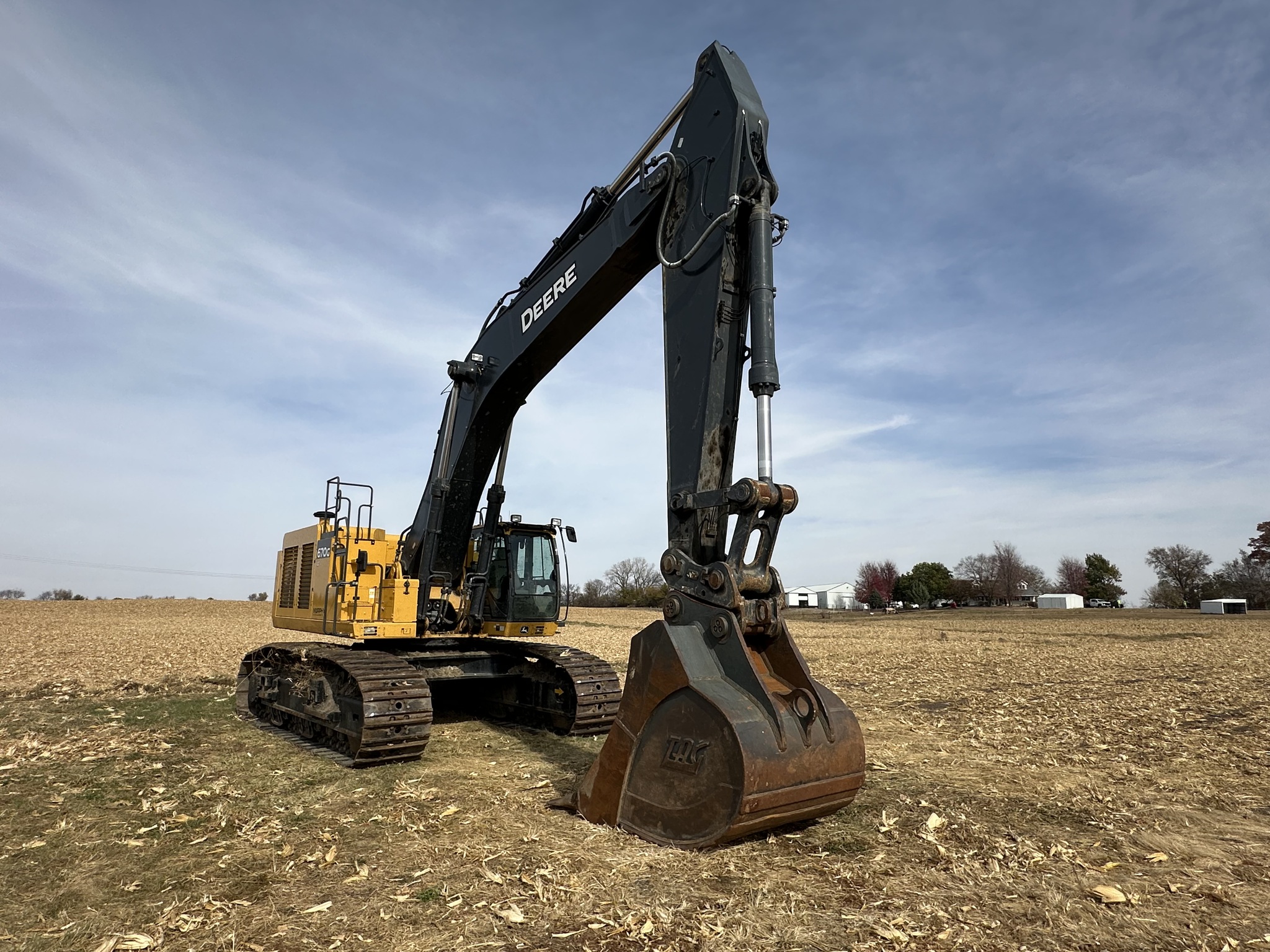 2022 John Deere 670G LC Image 8