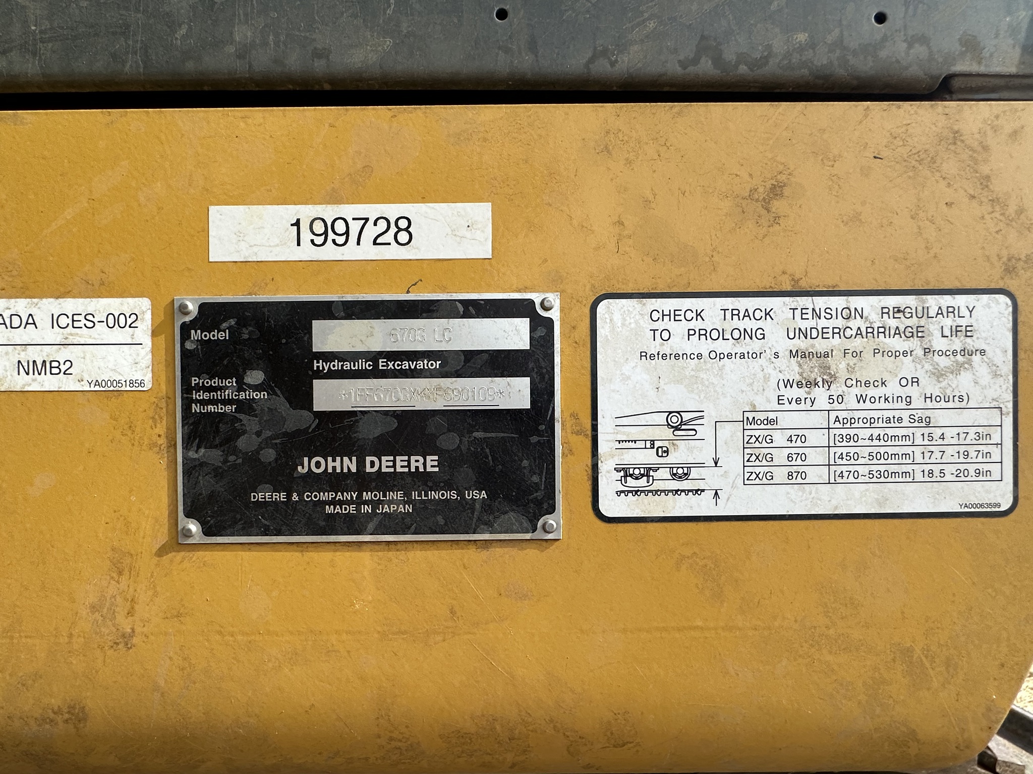 2022 John Deere 670G LC Image 10