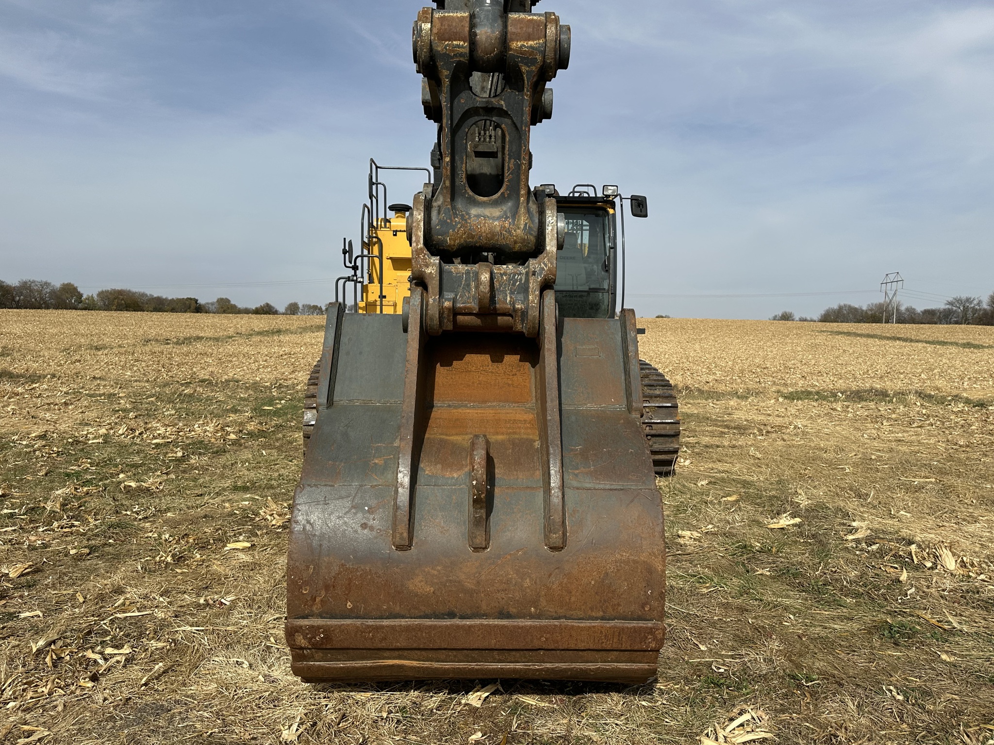 2022 John Deere 670G LC Image 11