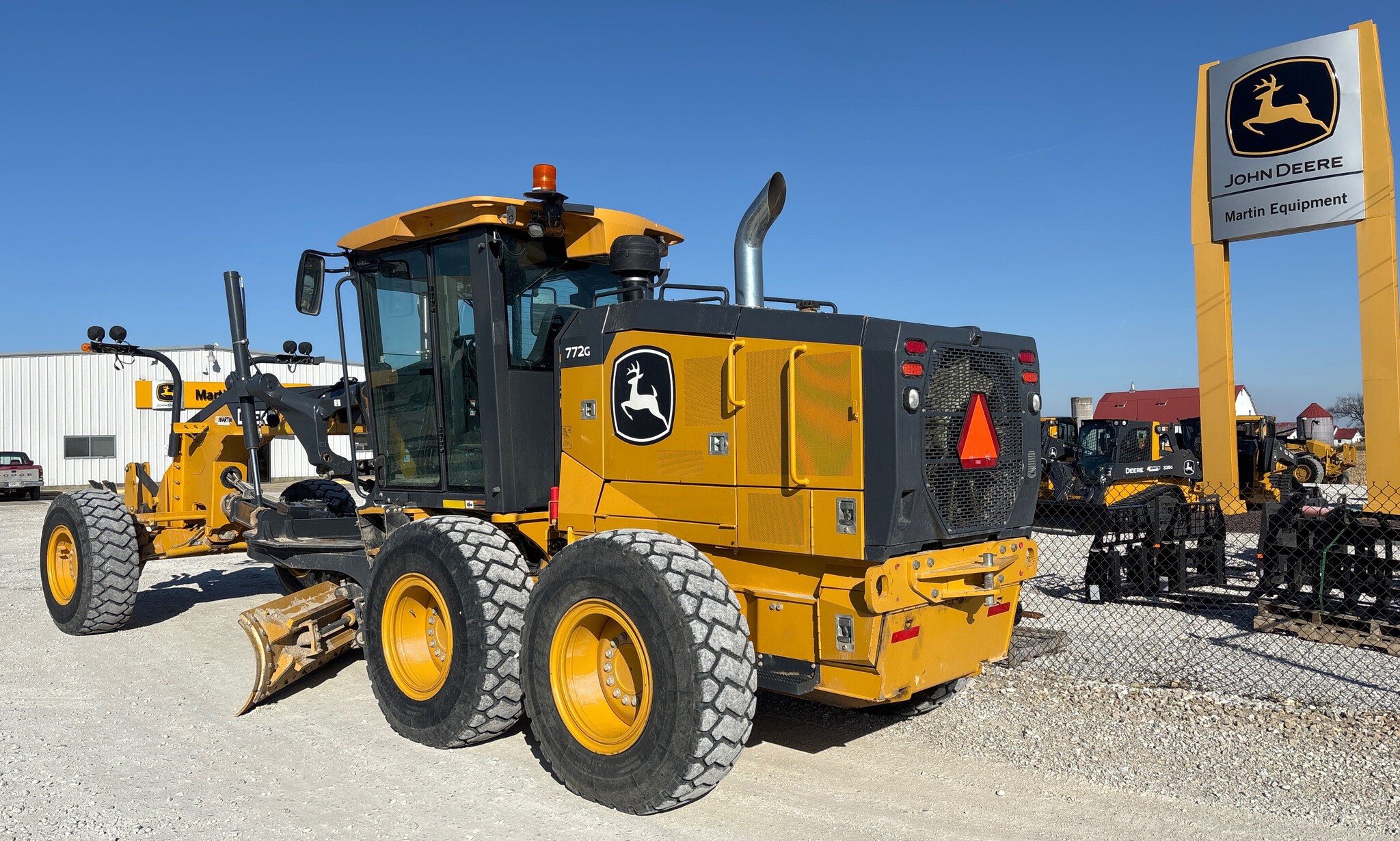 2021 John Deere 772G Image 5